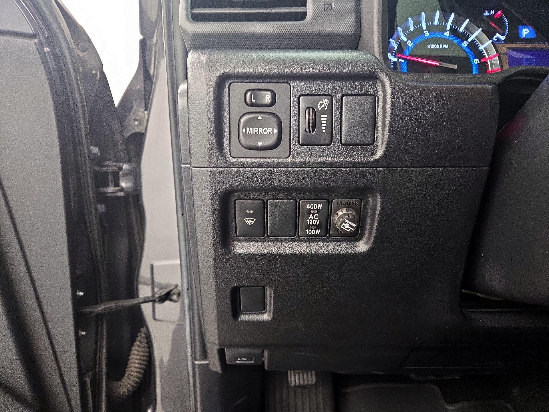 Thumbnail: 2019 Toyota 4Runner - 13