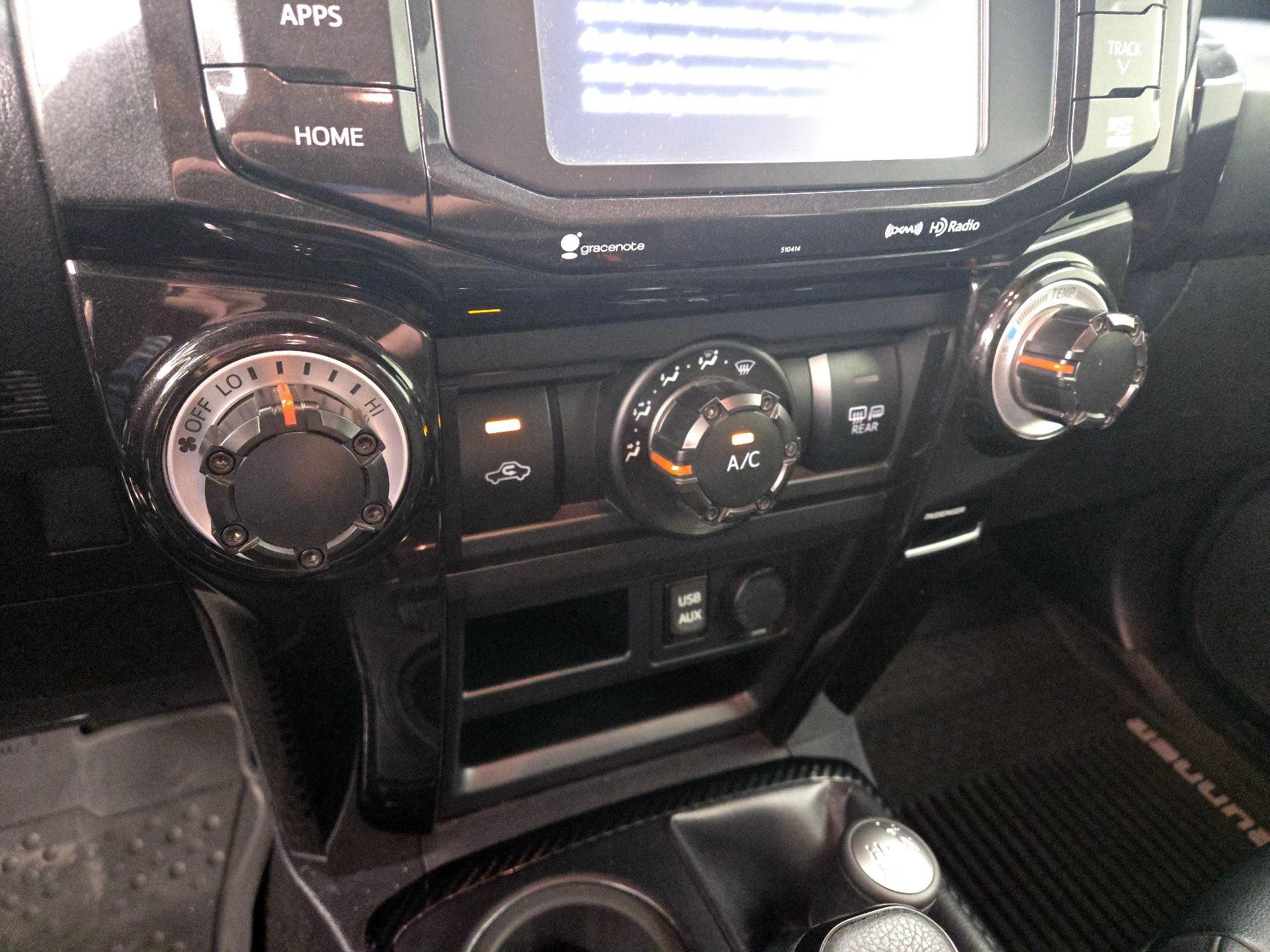 Thumbnail: 2019 Toyota 4Runner - 16