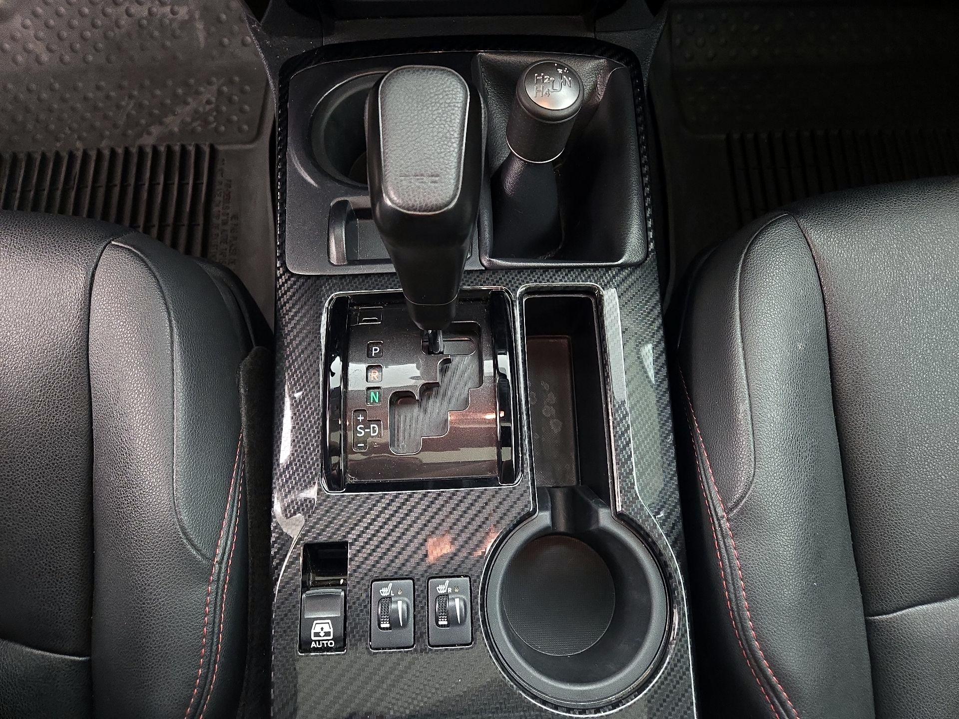 Thumbnail: 2019 Toyota 4Runner - 17