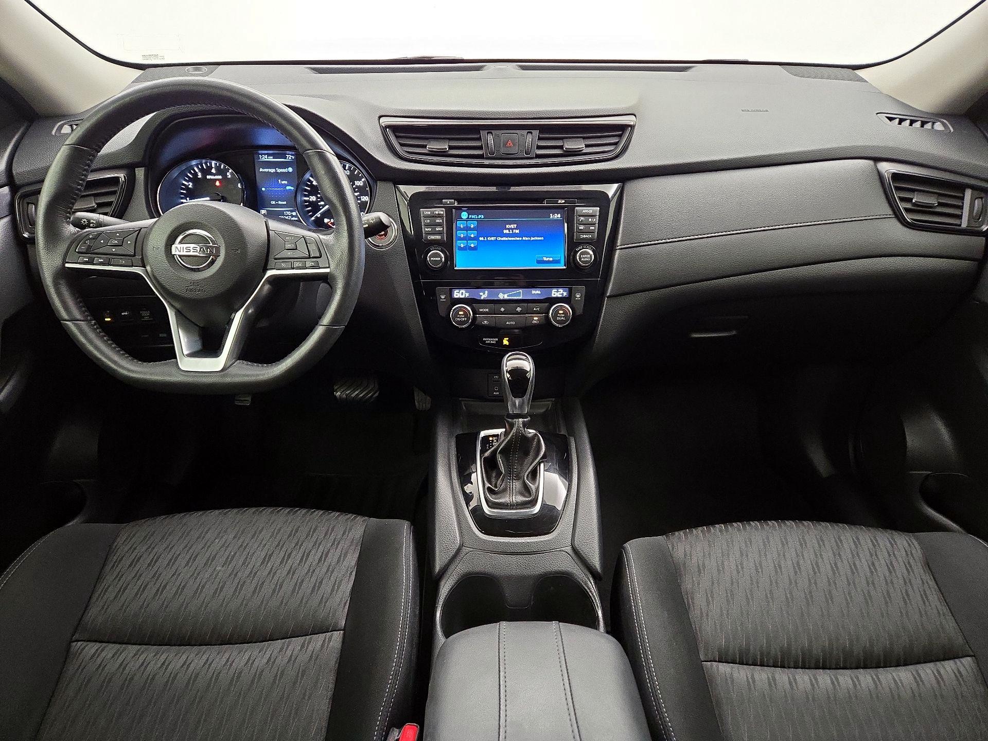 Thumbnail: 2017 Nissan Rogue - 9