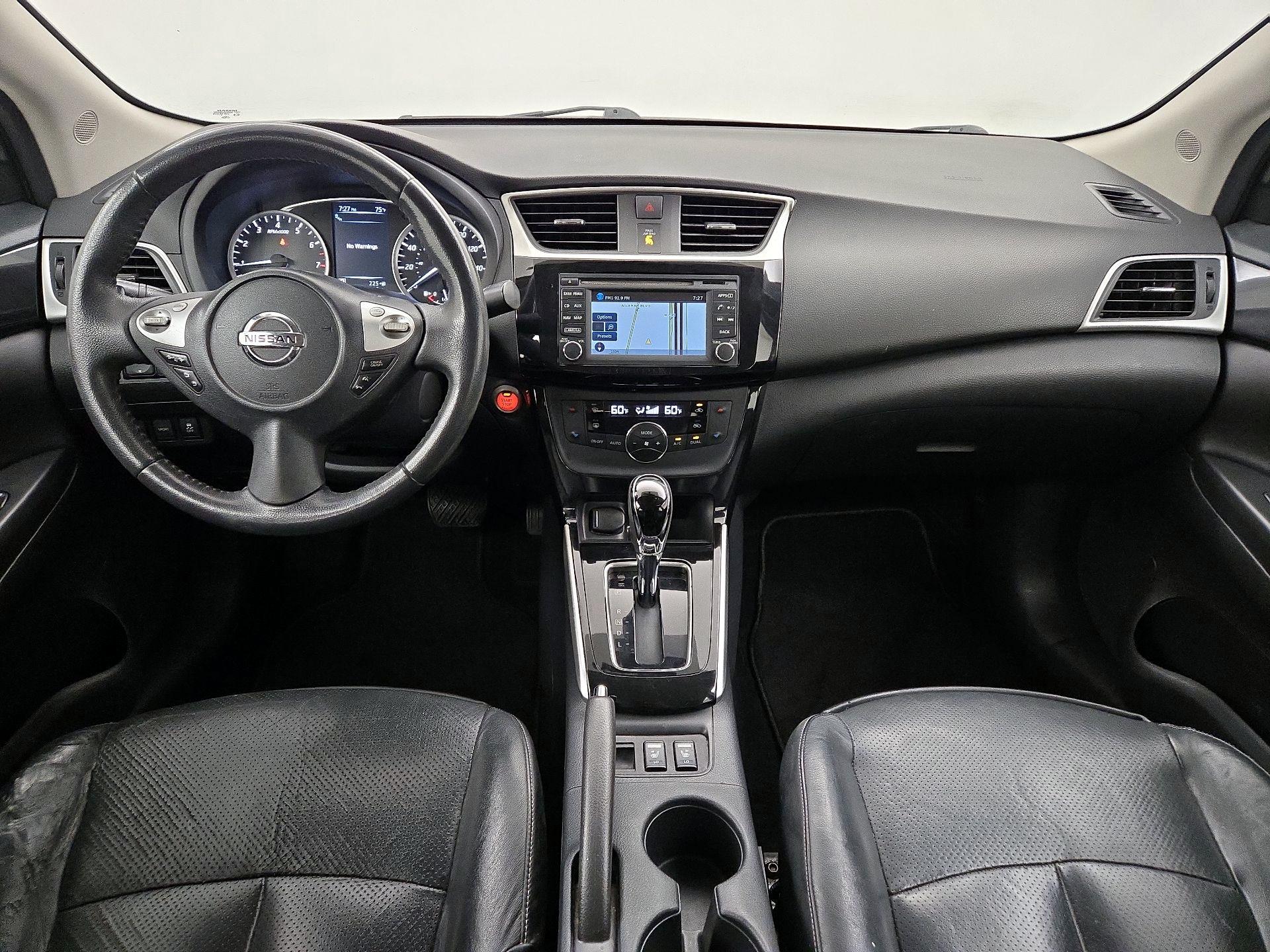 Thumbnail: 2016 Nissan Sentra - 9