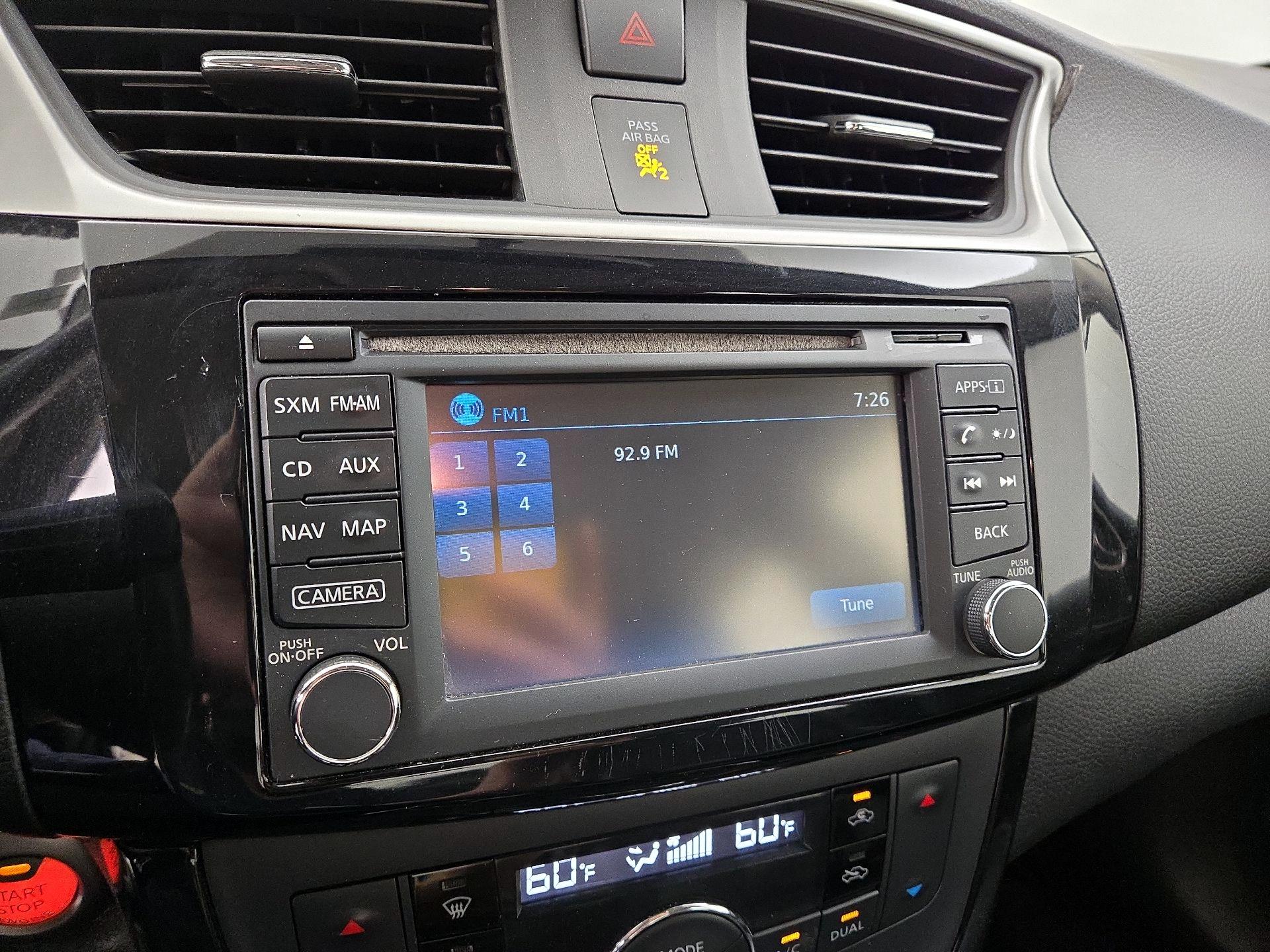 Thumbnail: 2016 Nissan Sentra - 16