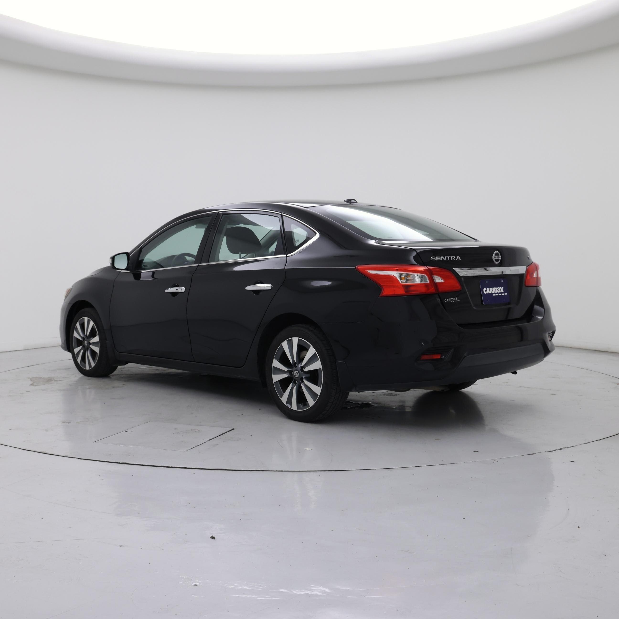 Thumbnail: 2016 Nissan Sentra - 2