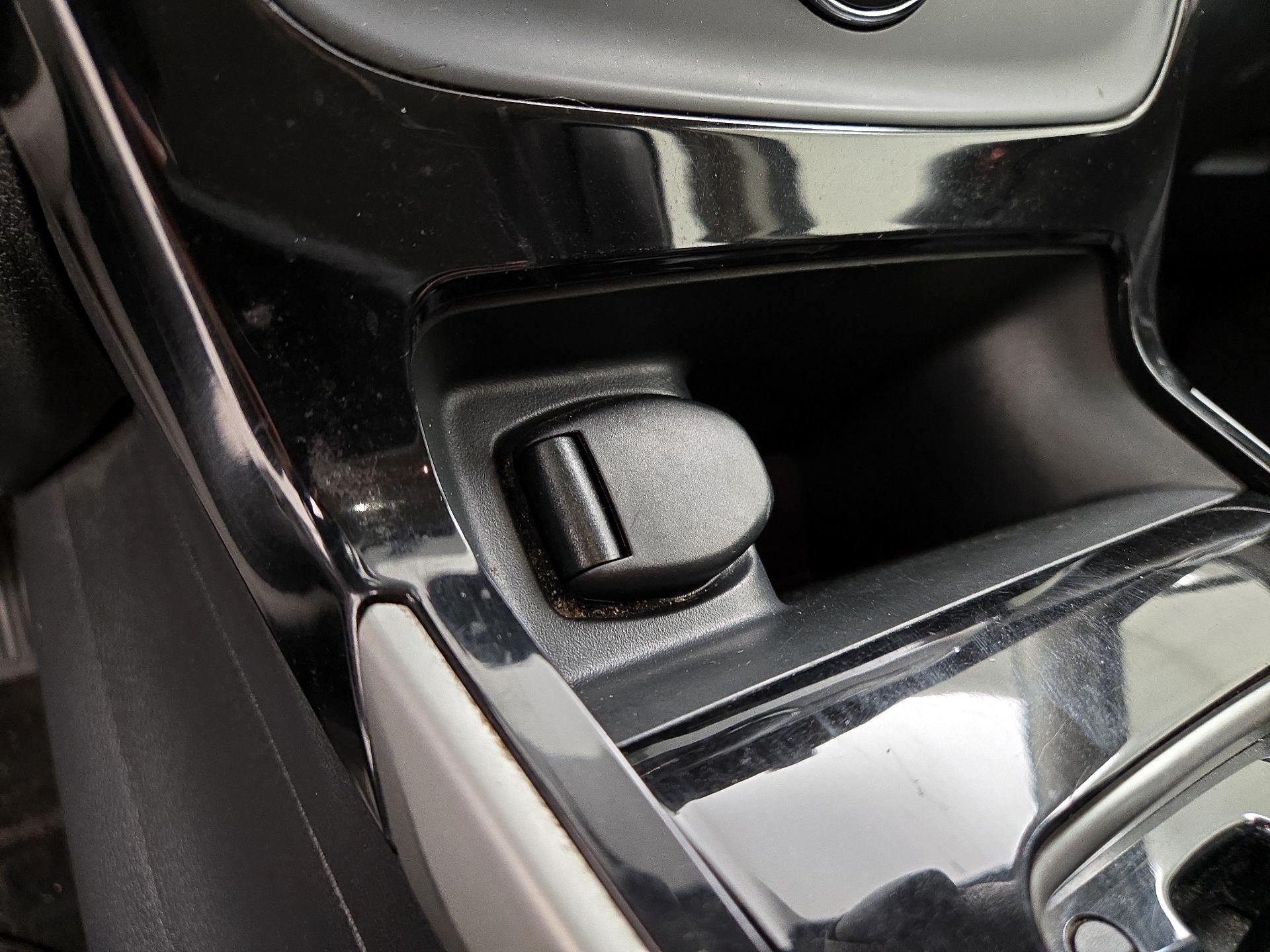 Thumbnail: 2016 Nissan Sentra - 19