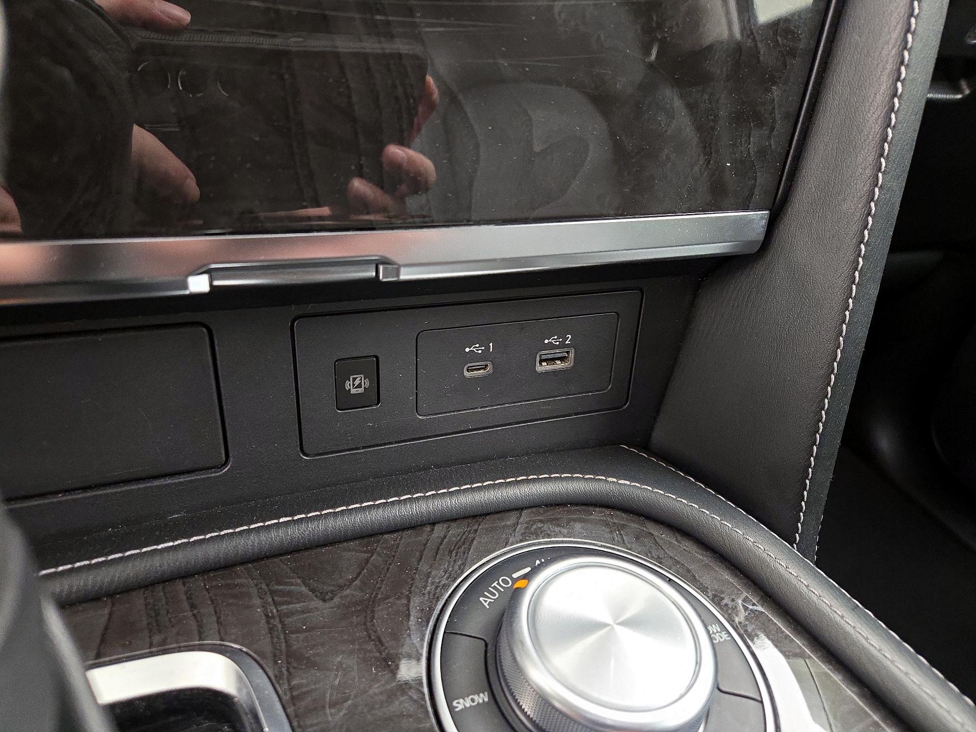 Thumbnail: 2022 INFINITI QX80 - 19