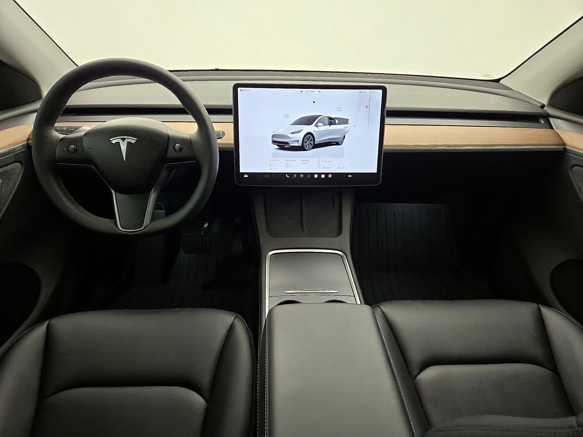 Thumbnail: 2025 Tesla Model Y - 9