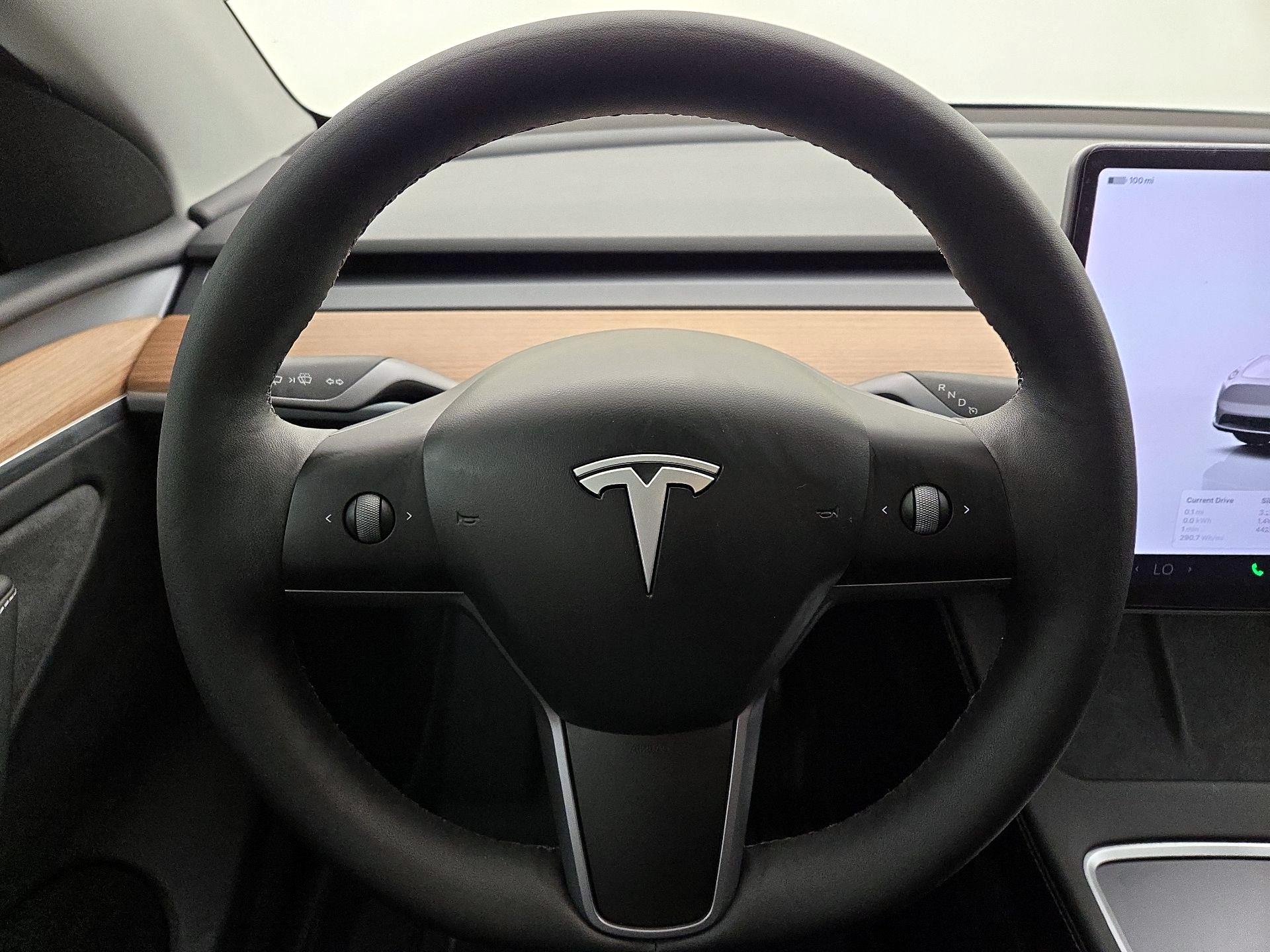 Thumbnail: 2025 Tesla Model Y - 10