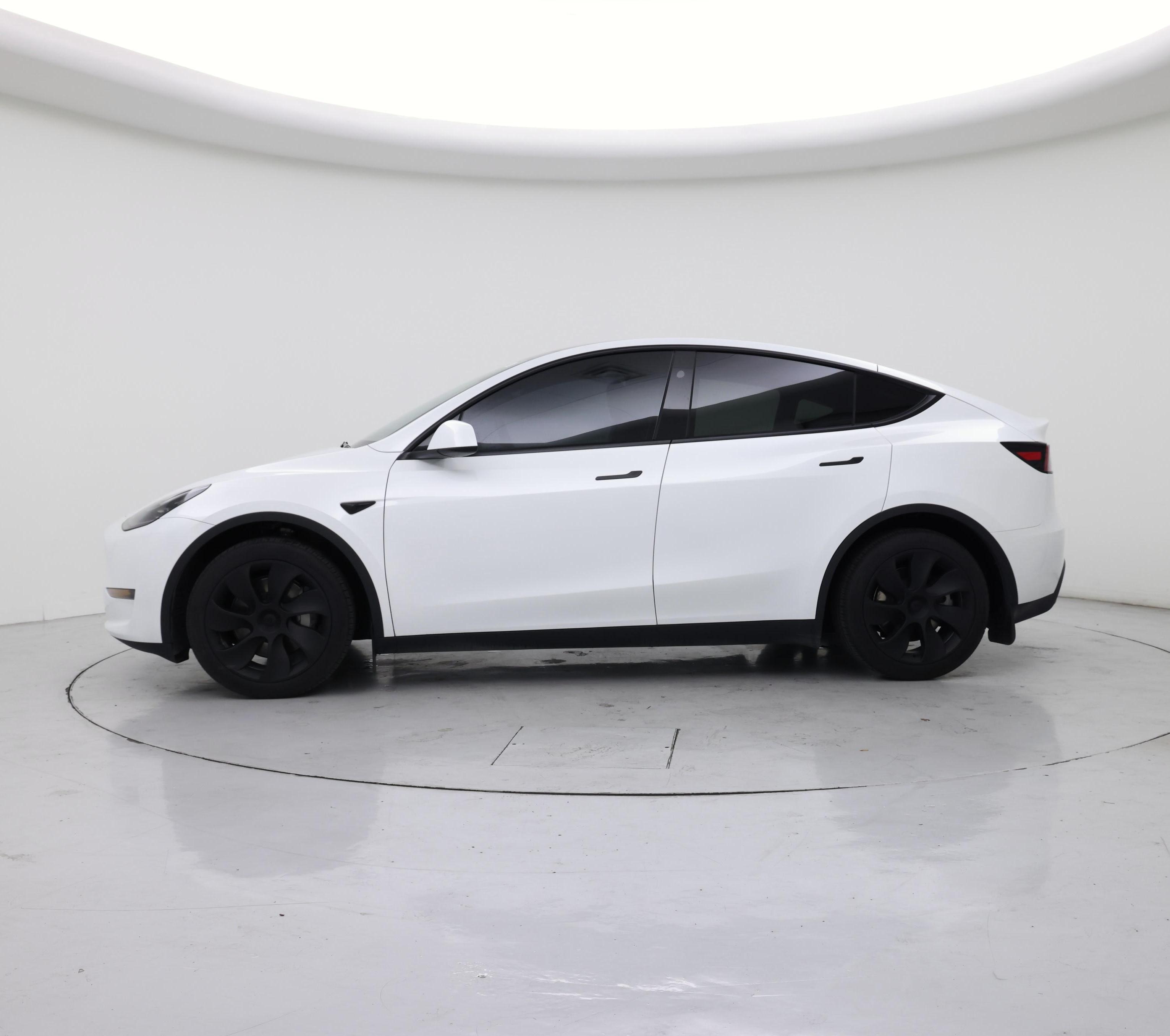Thumbnail: 2025 Tesla Model Y - 3