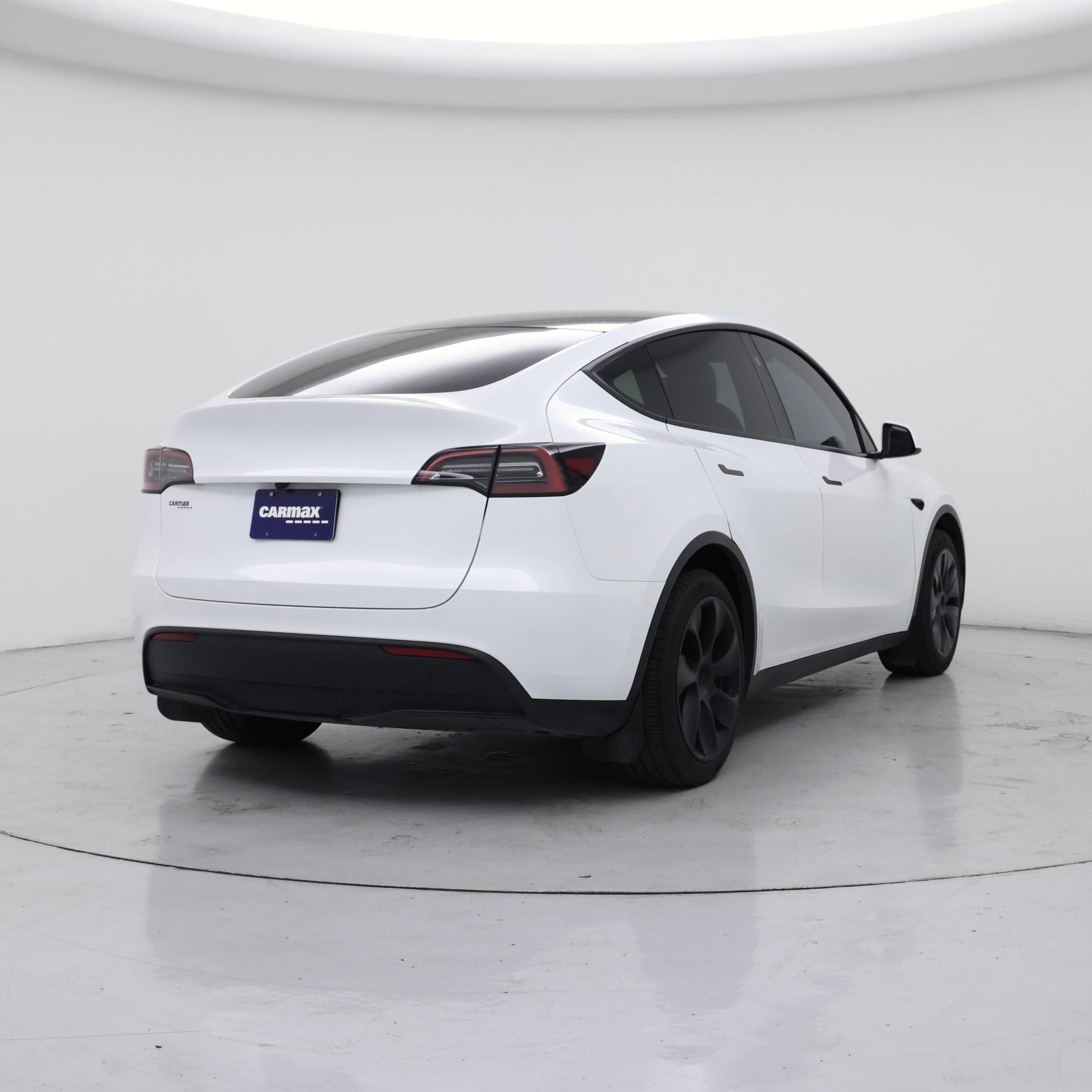 Thumbnail: 2025 Tesla Model Y - 8
