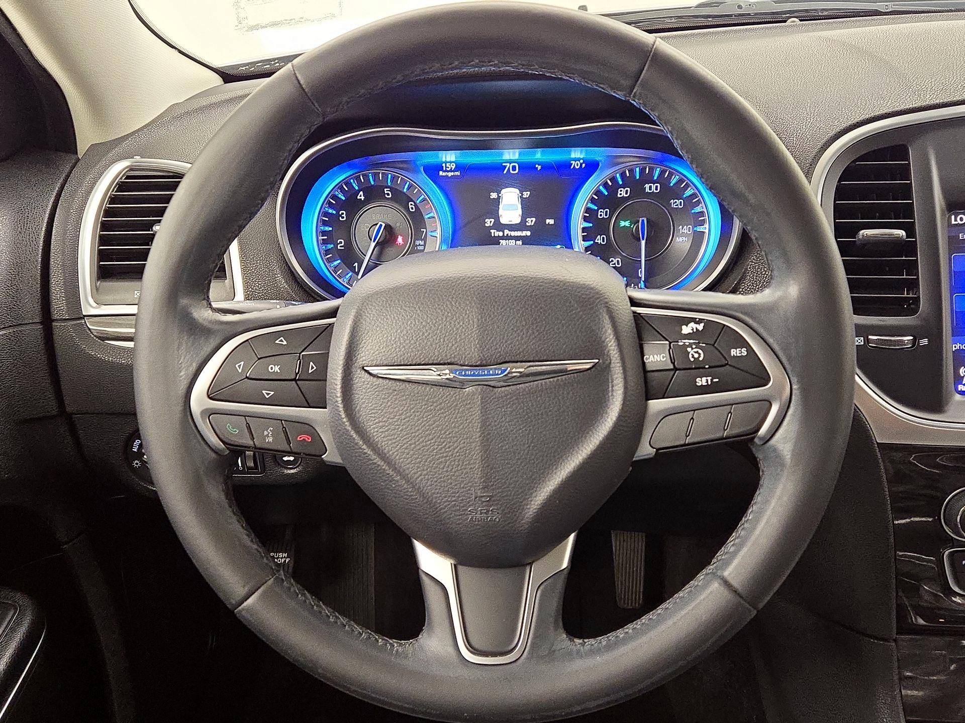 Thumbnail: 2016 Chrysler 300 - 10