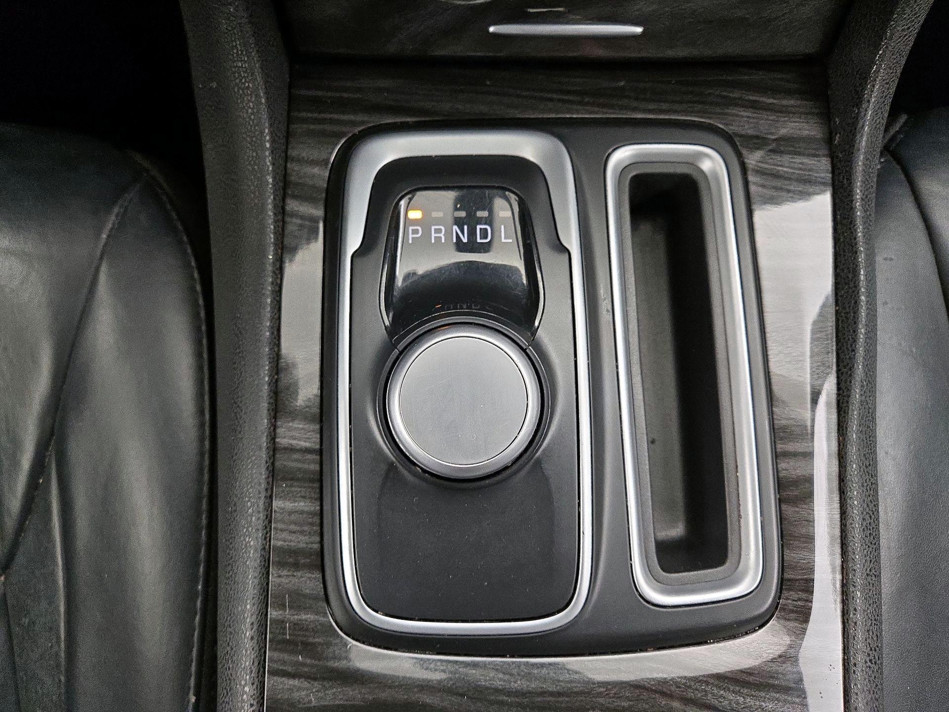 Thumbnail: 2016 Chrysler 300 - 17