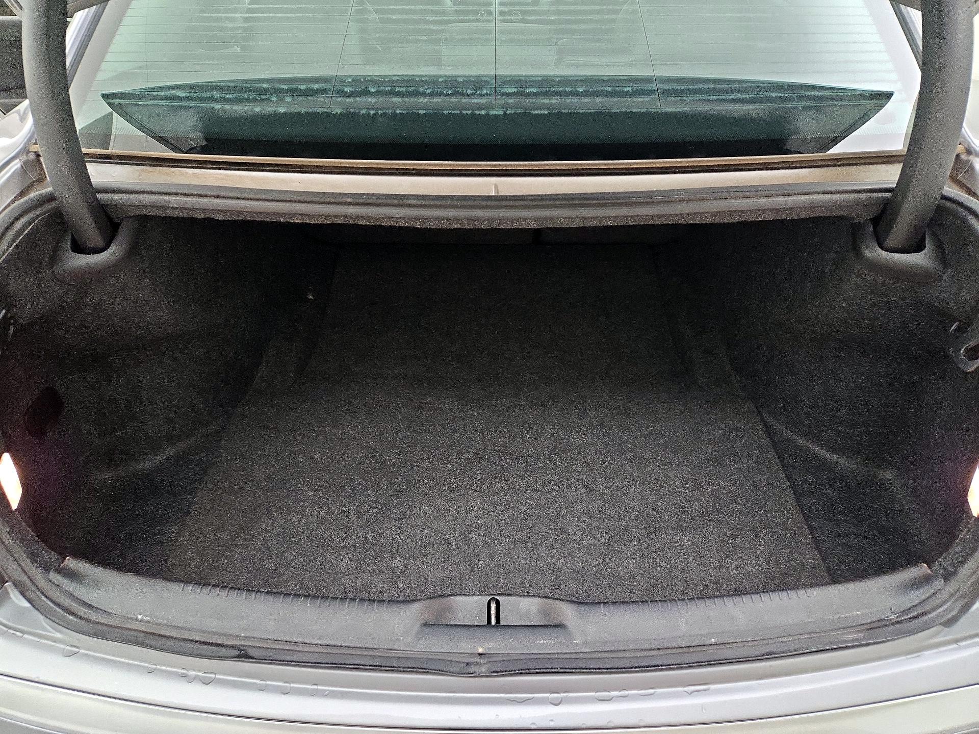 Thumbnail: 2016 Chrysler 300 - 20