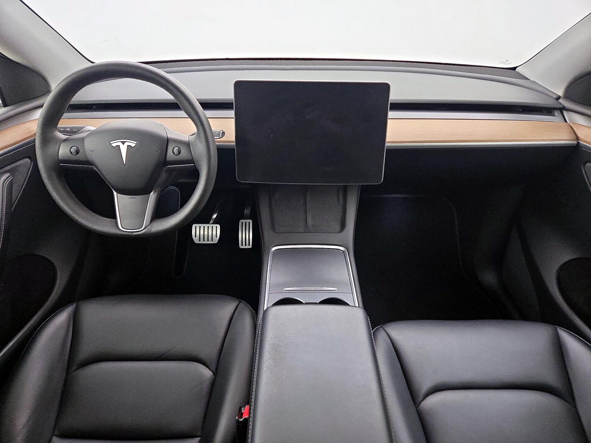 Thumbnail: 2023 Tesla Model Y - 9