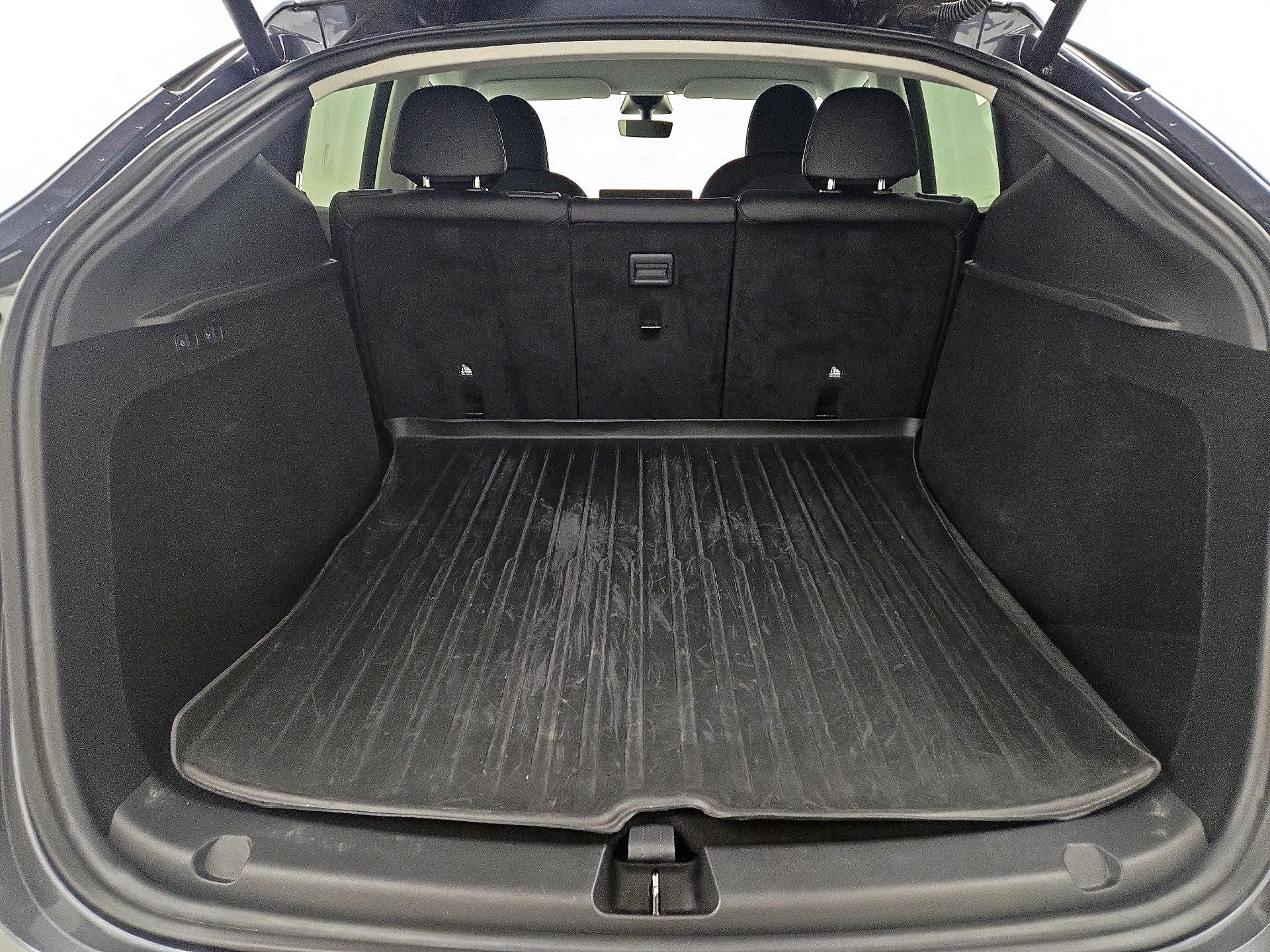 Thumbnail: 2023 Tesla Model Y - 20