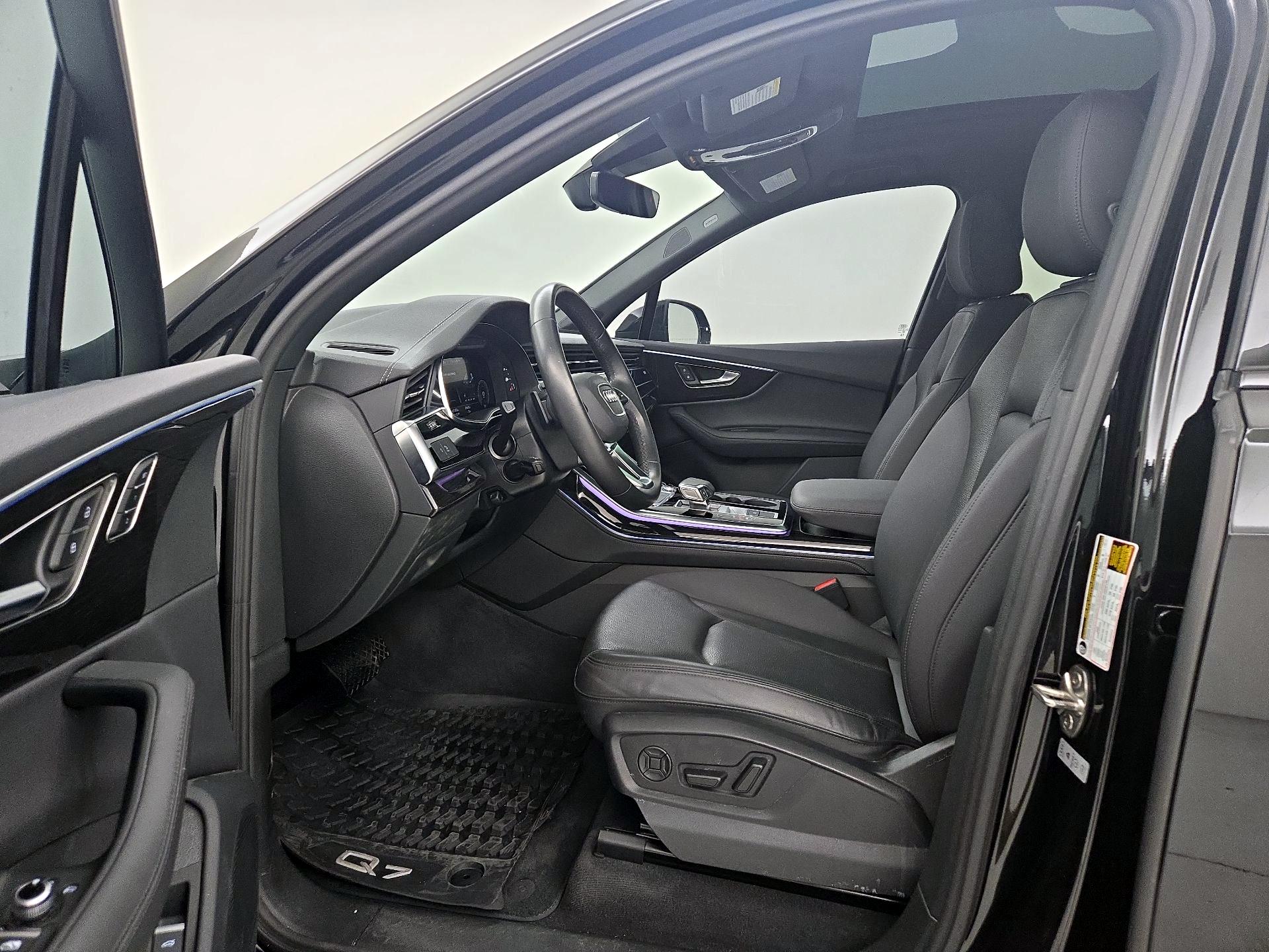 Thumbnail: 2023 Audi Q7 - 11