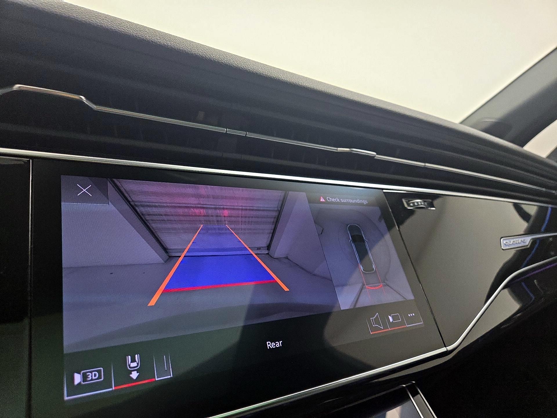 Thumbnail: 2023 Audi Q7 - 15