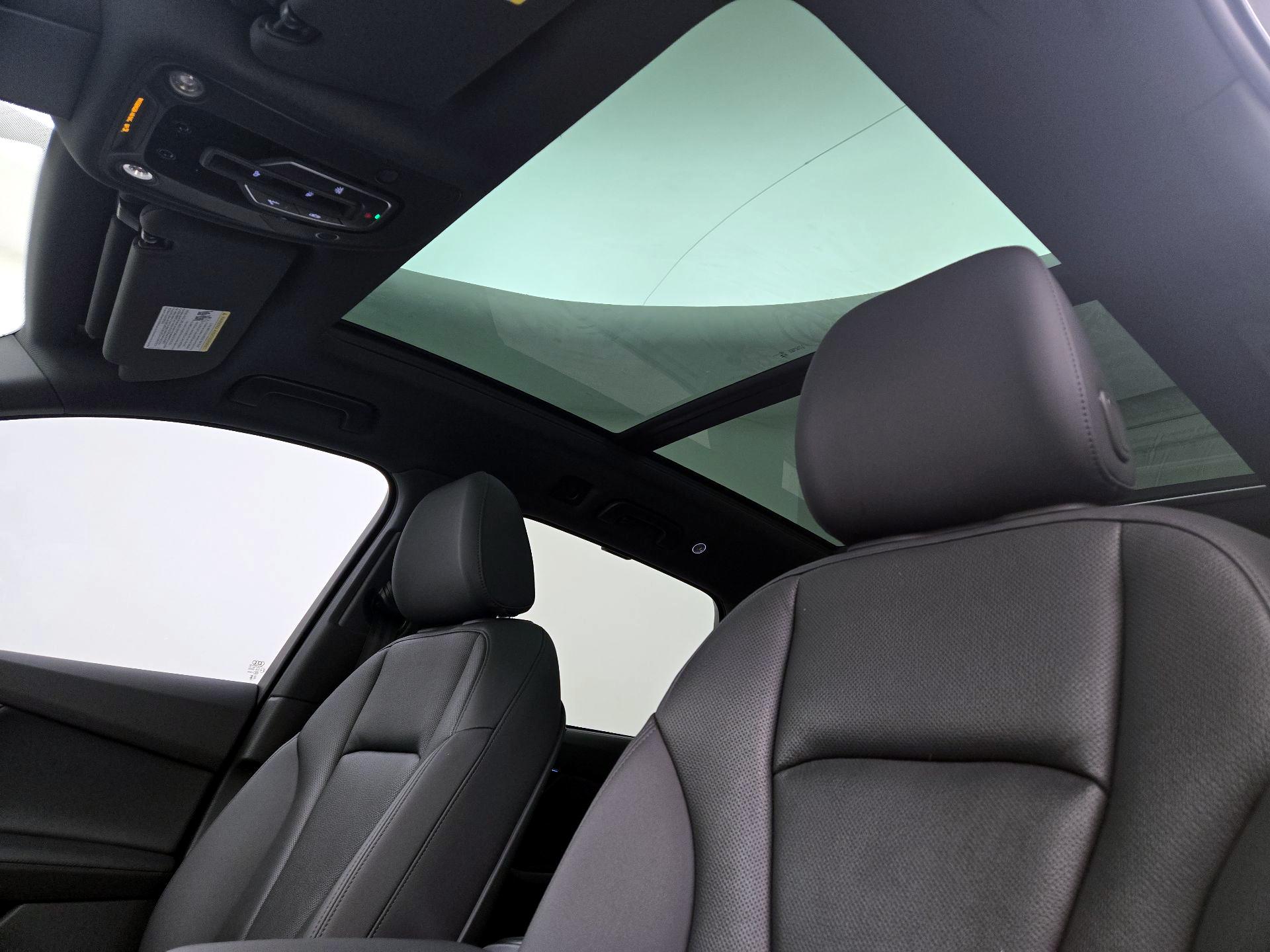 Thumbnail: 2023 Audi Q7 - 20