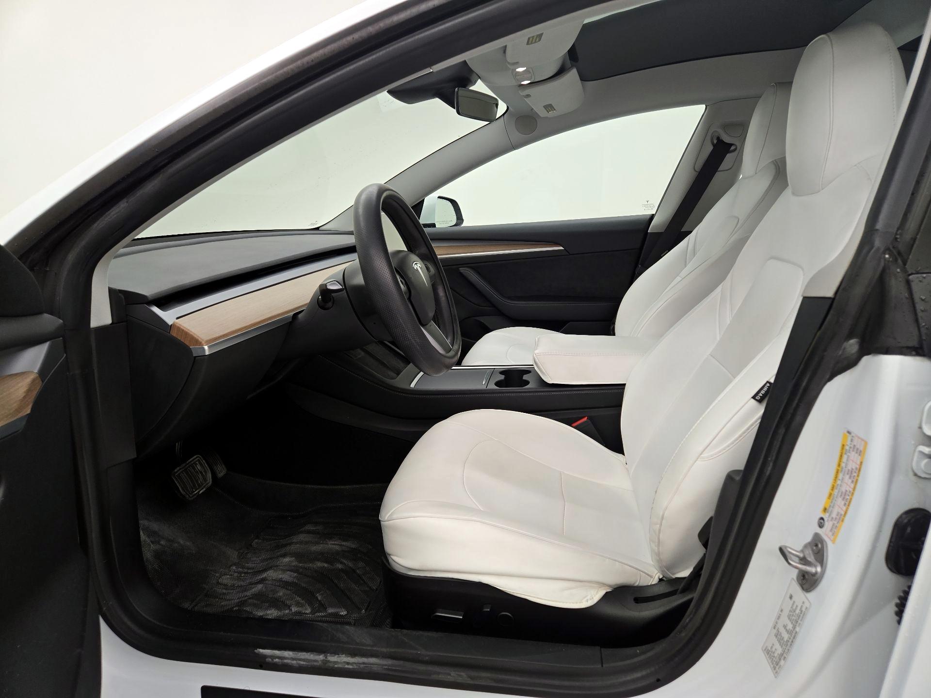 Thumbnail: 2021 Tesla Model 3 - 11