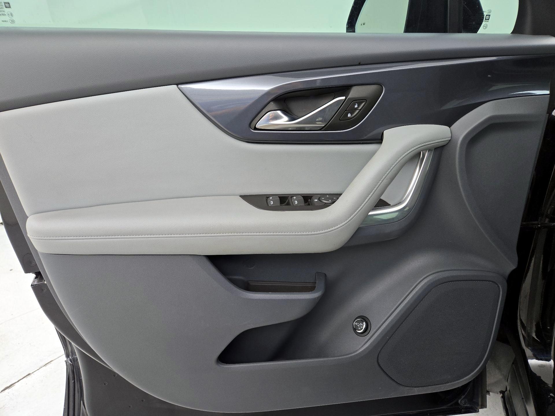 Thumbnail: 2020 Chevrolet Blazer - 12