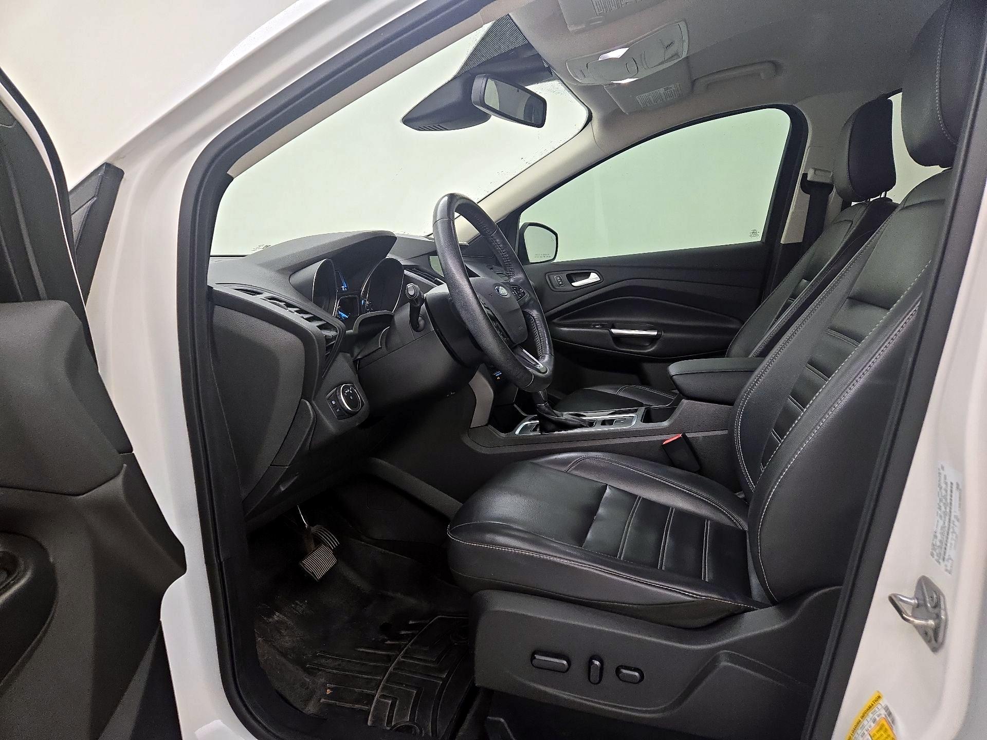 Thumbnail: 2019 Ford Escape - 11