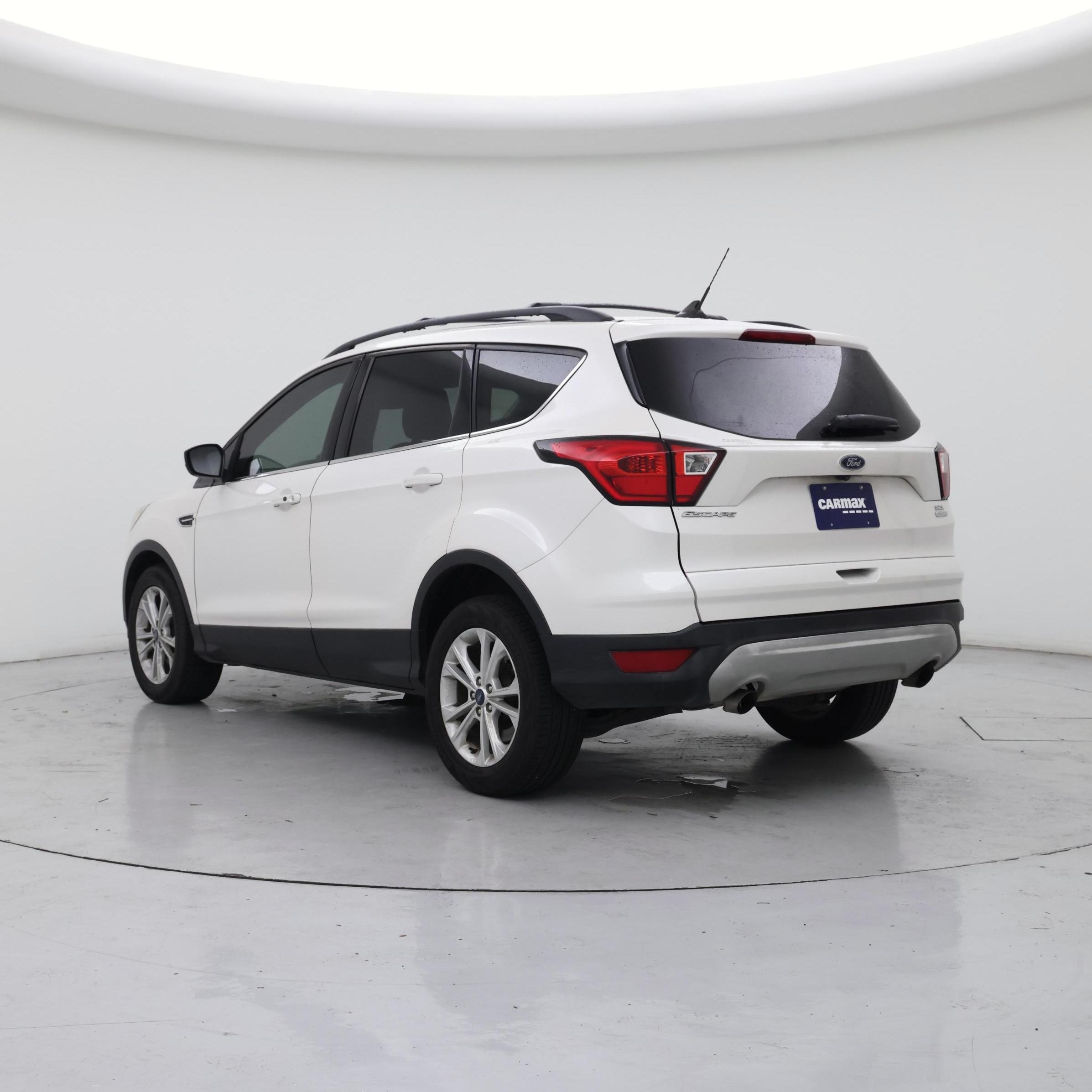 Thumbnail: 2019 Ford Escape - 2