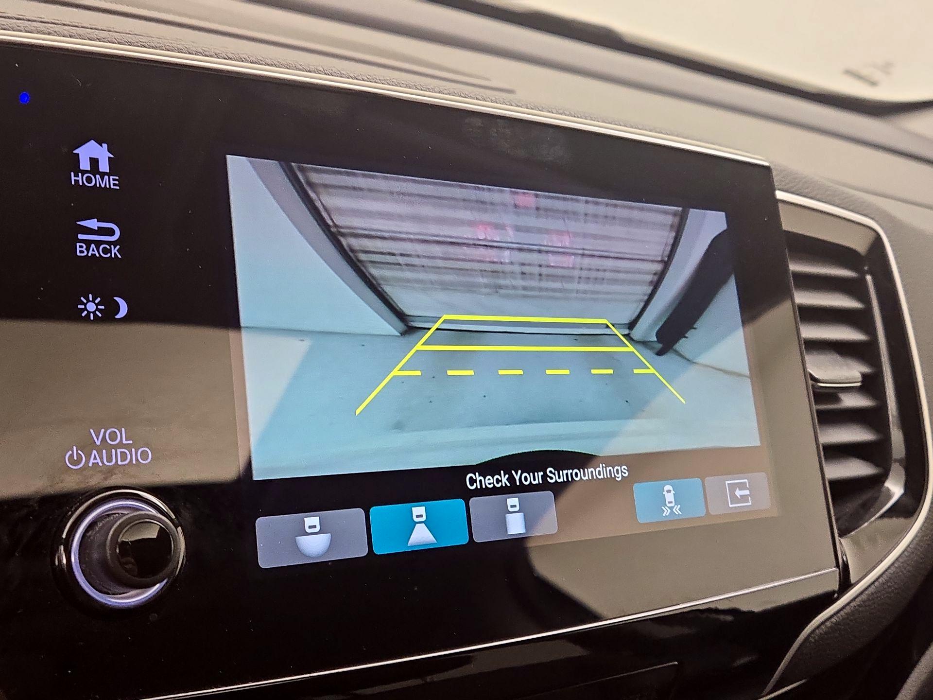 Thumbnail: 2020 Honda Pilot - 15