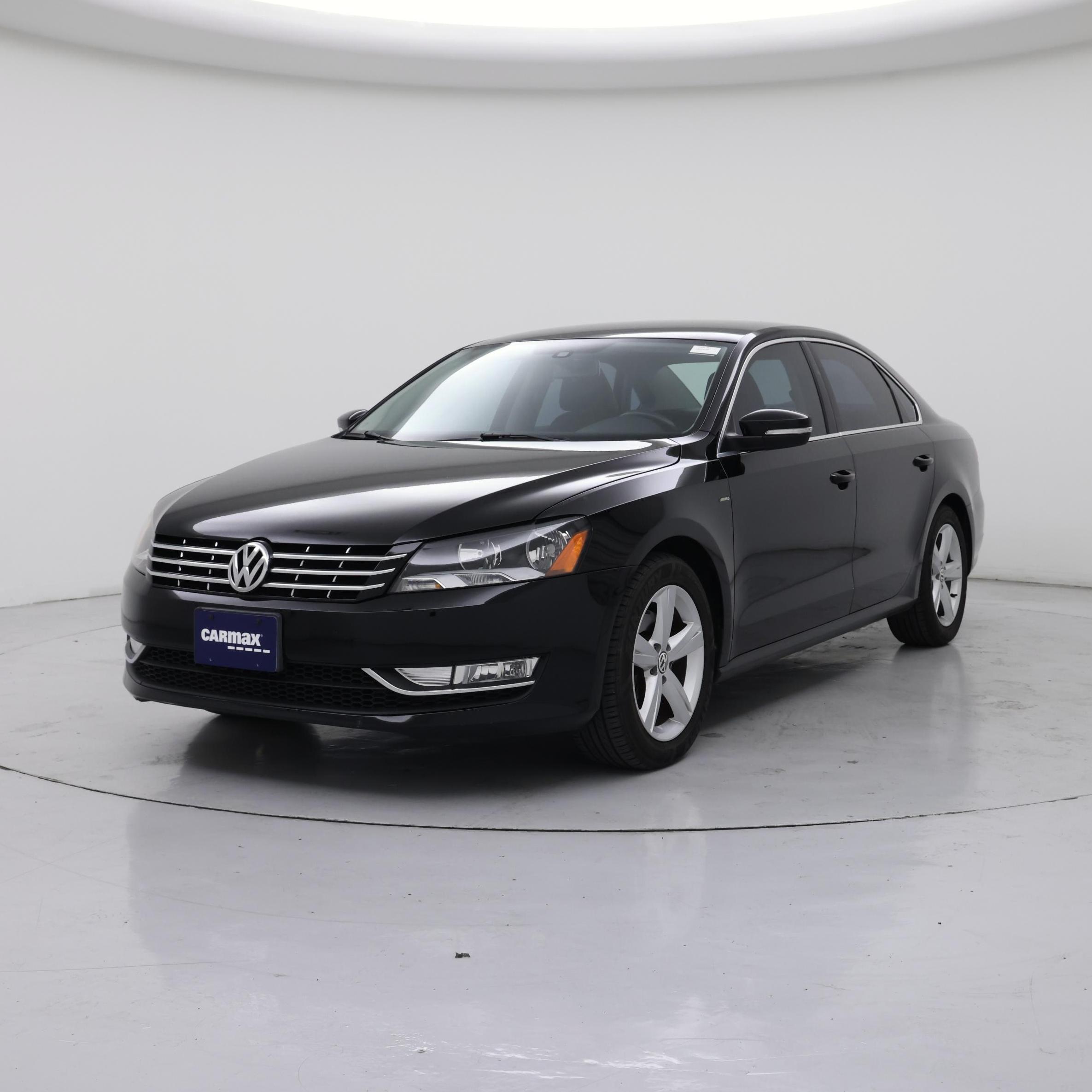 Thumbnail: 2015 Volkswagen Passat - 4