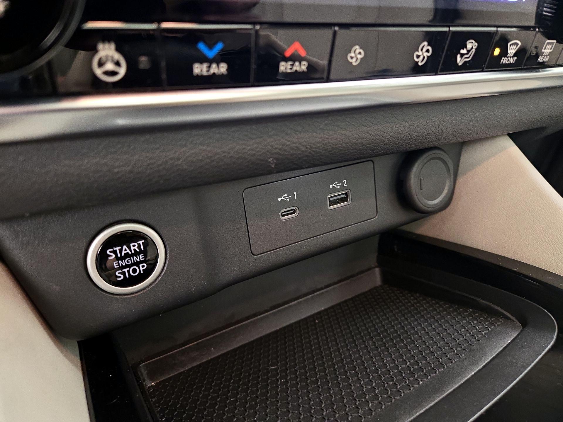 Thumbnail: 2022 Nissan Rogue - 18