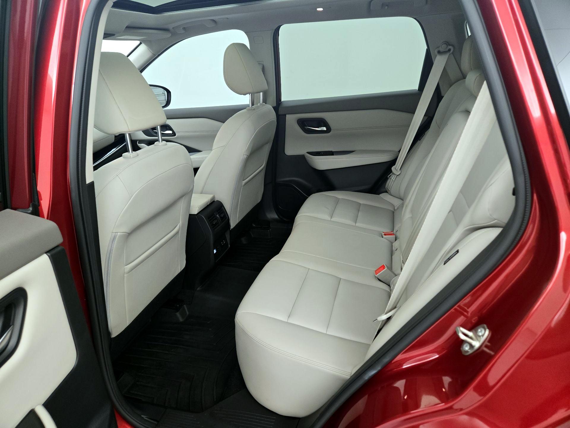 Thumbnail: 2022 Nissan Rogue - 20