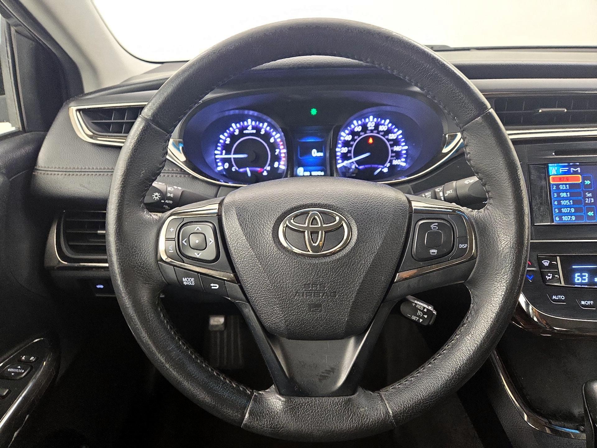 Thumbnail: 2014 Toyota Avalon - 10