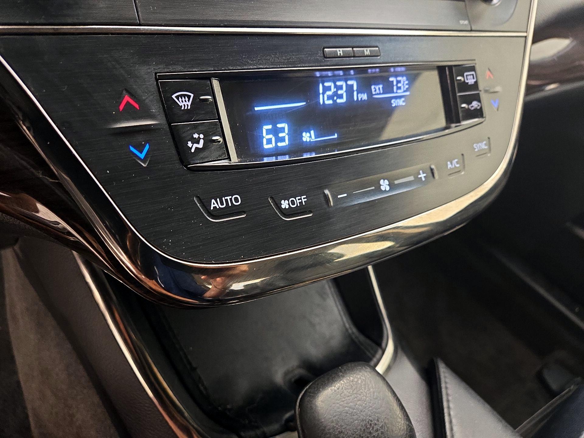 Thumbnail: 2014 Toyota Avalon - 16