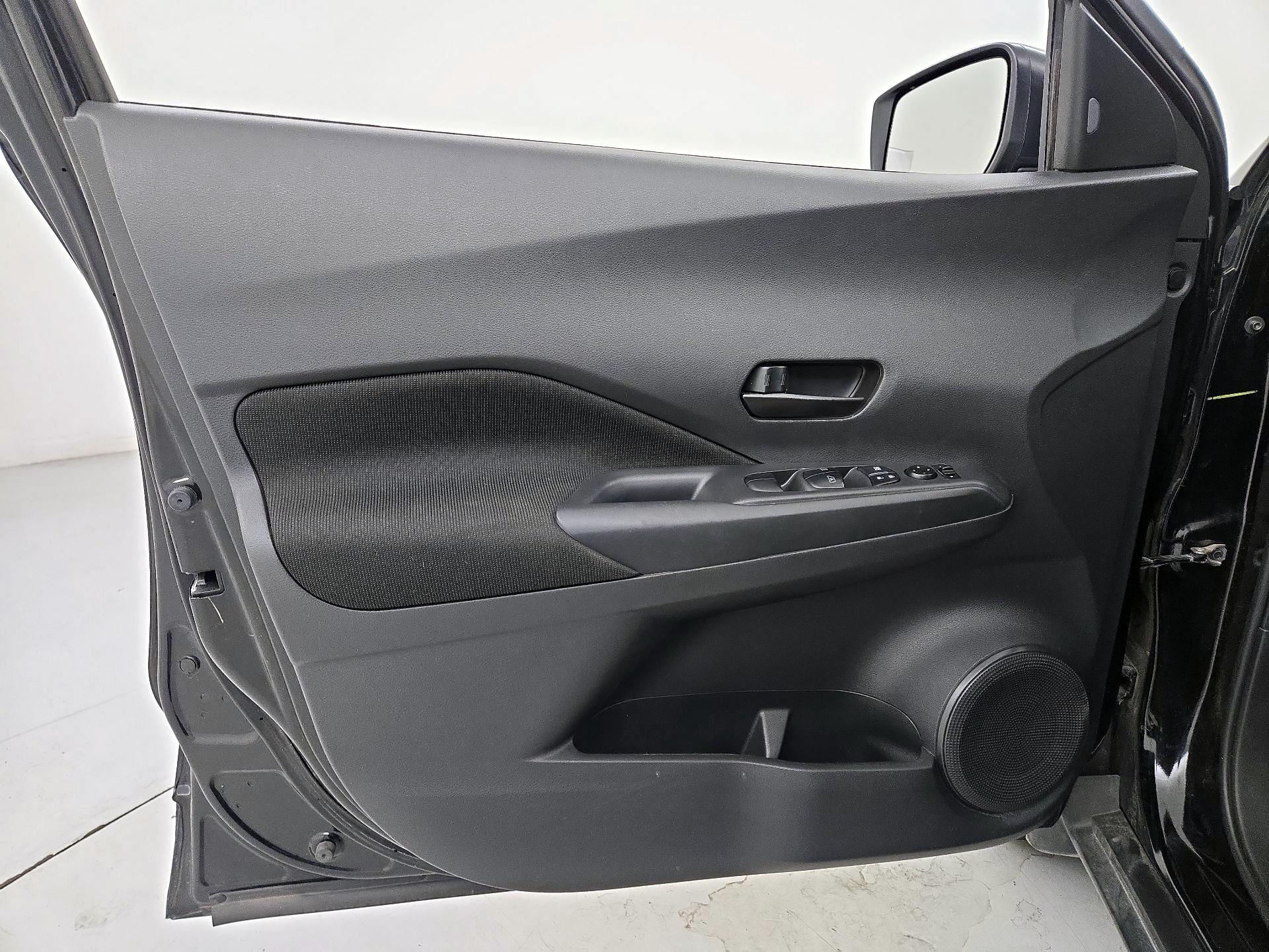 Thumbnail: 2024 Nissan Kicks - 12