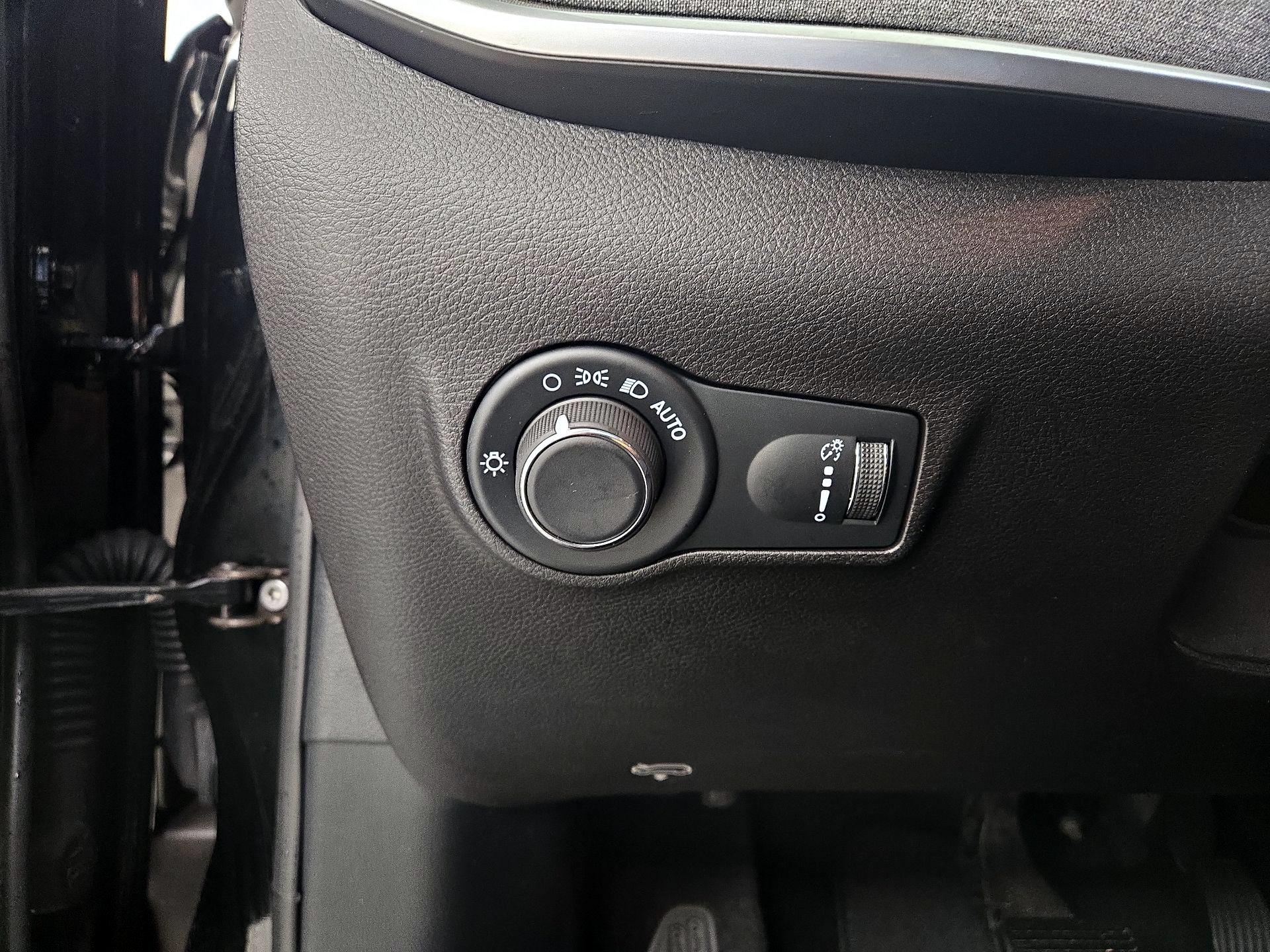 Thumbnail: 2025 Jeep Compass - 13