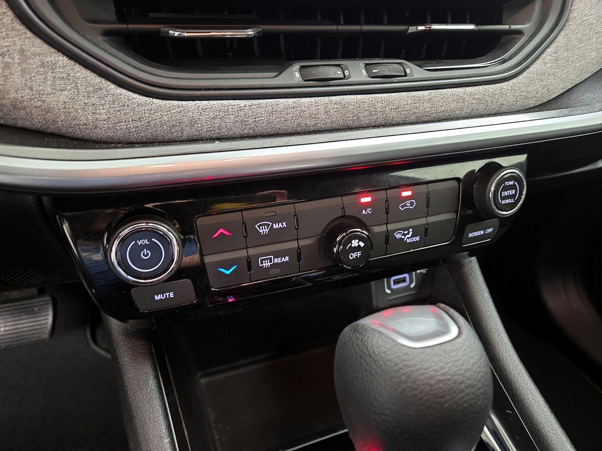 Thumbnail: 2025 Jeep Compass - 16