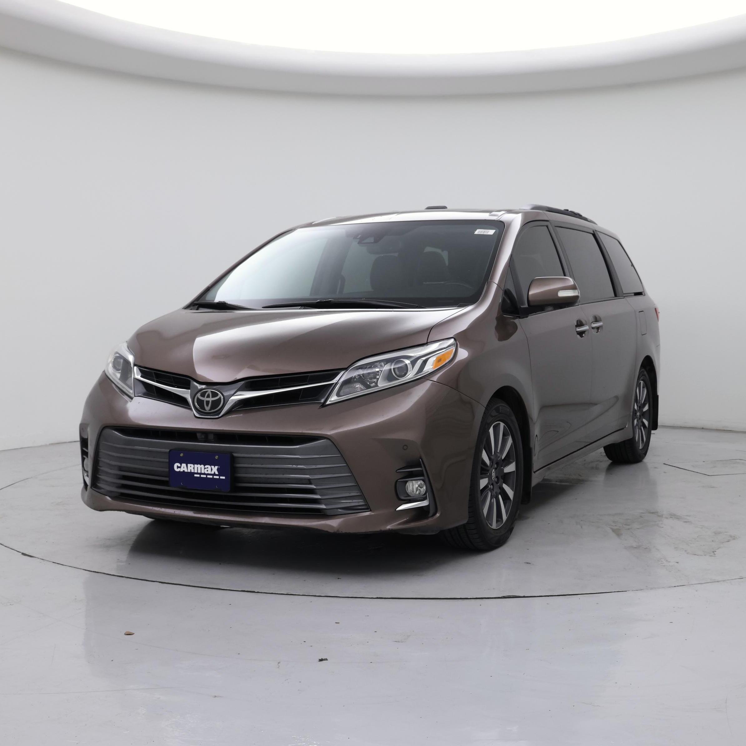Thumbnail: 2018 Toyota Sienna - 4