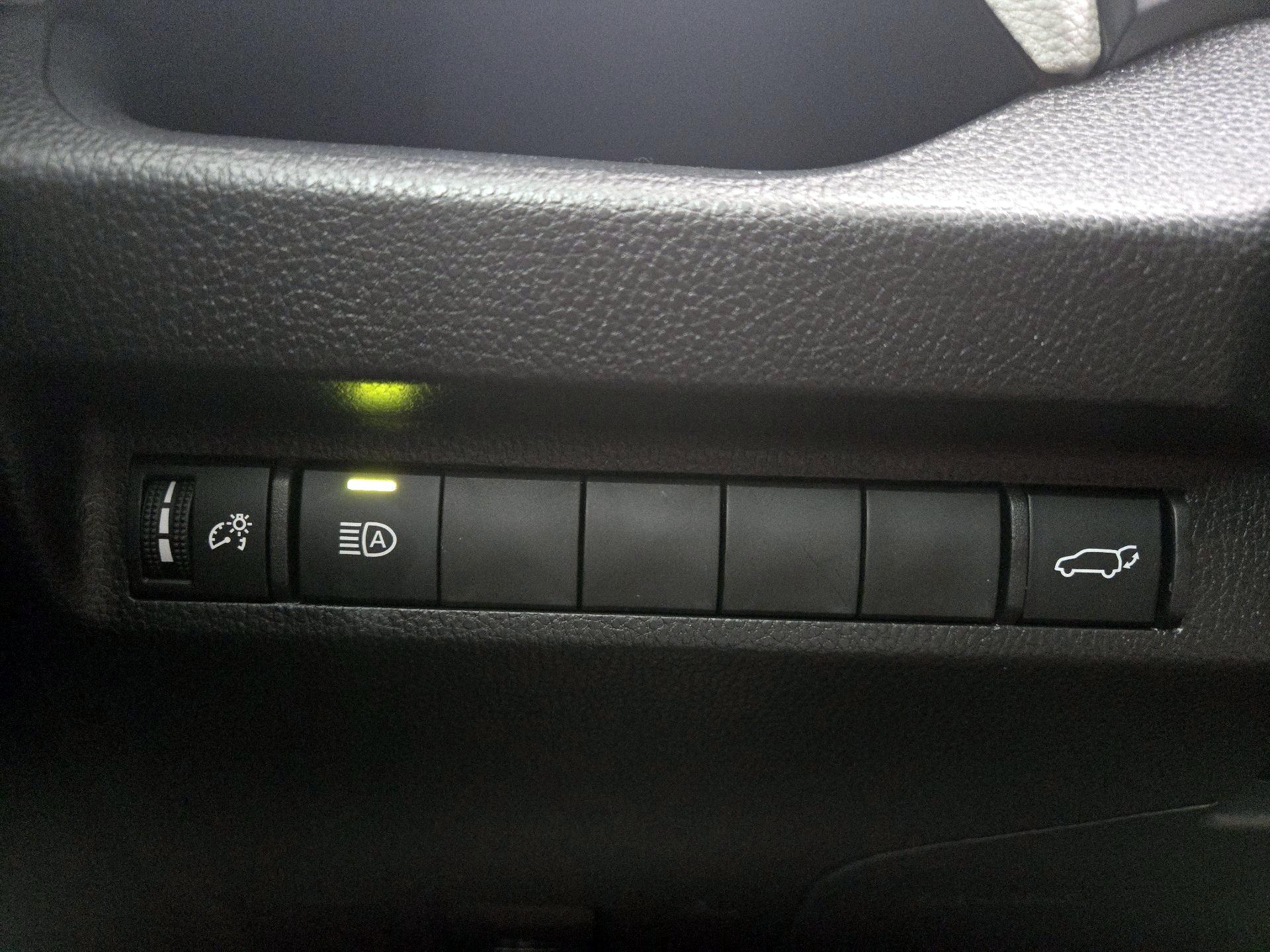 Thumbnail: 2025 Toyota RAV4 - 13