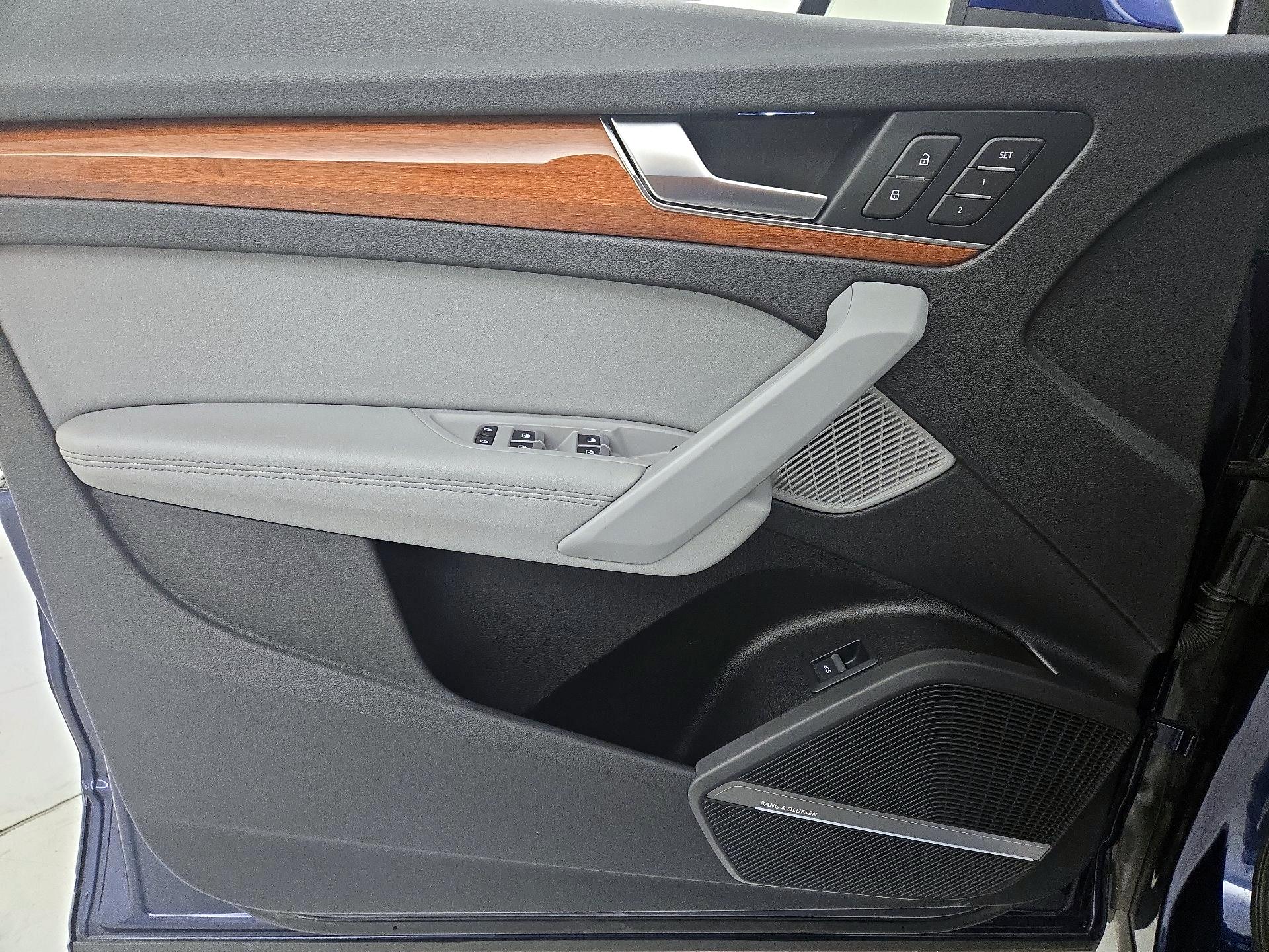 Thumbnail: 2022 Audi Q5 - 12