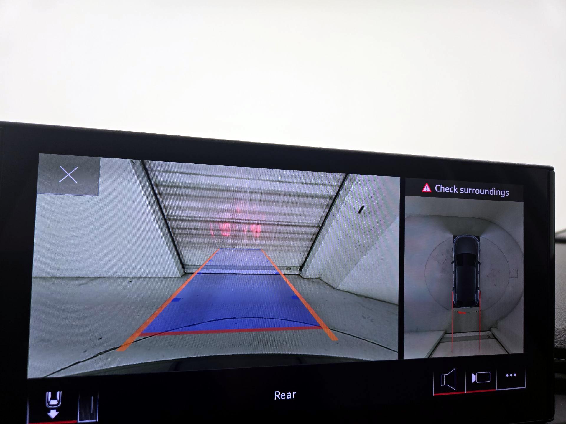 Thumbnail: 2022 Audi Q5 - 15