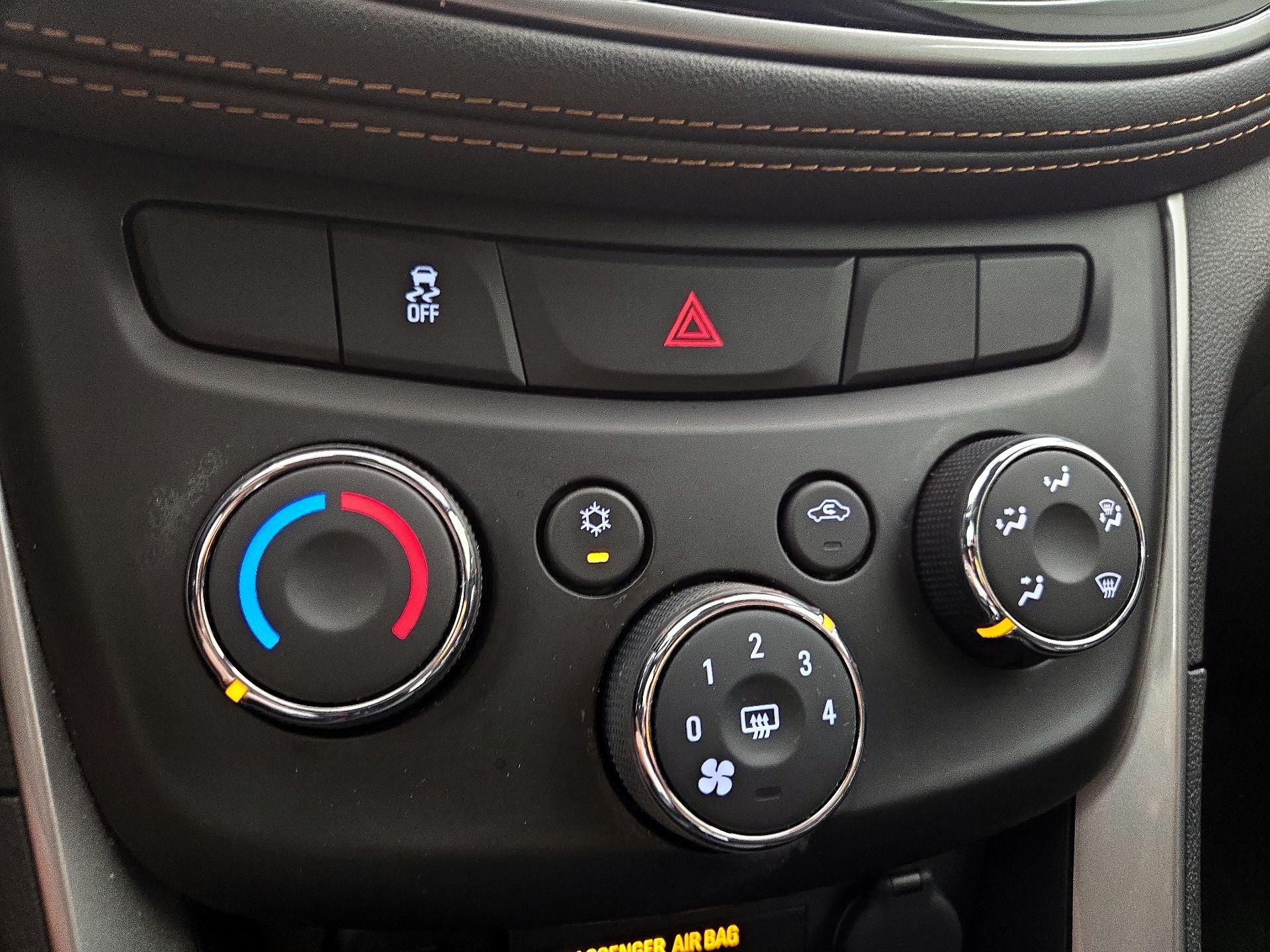Thumbnail: 2020 Chevrolet Trax - 16