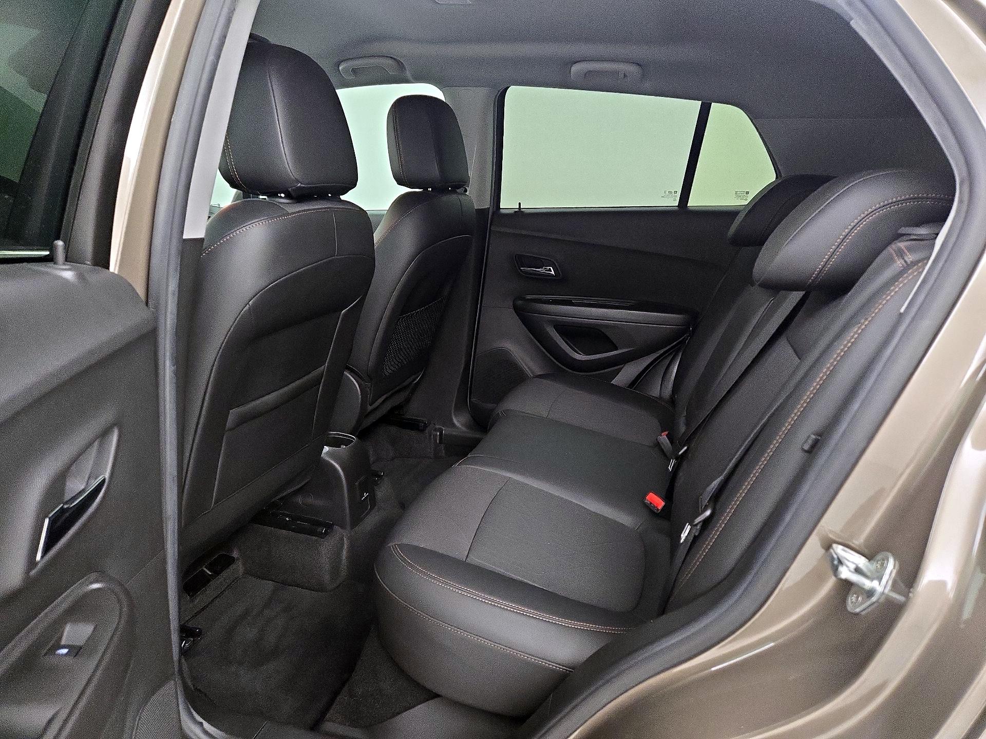 Thumbnail: 2020 Chevrolet Trax - 19