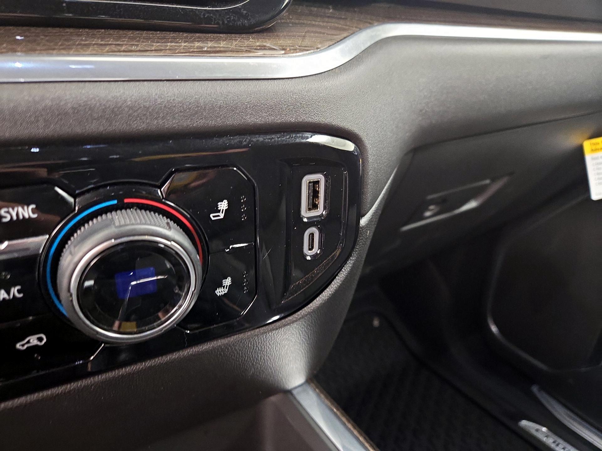 Thumbnail: 2025 Chevrolet Silverado 1500 - 19