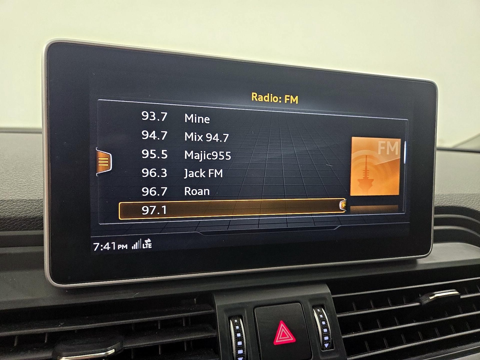 2019 Audi Q5 Premium Plus - Photo 17