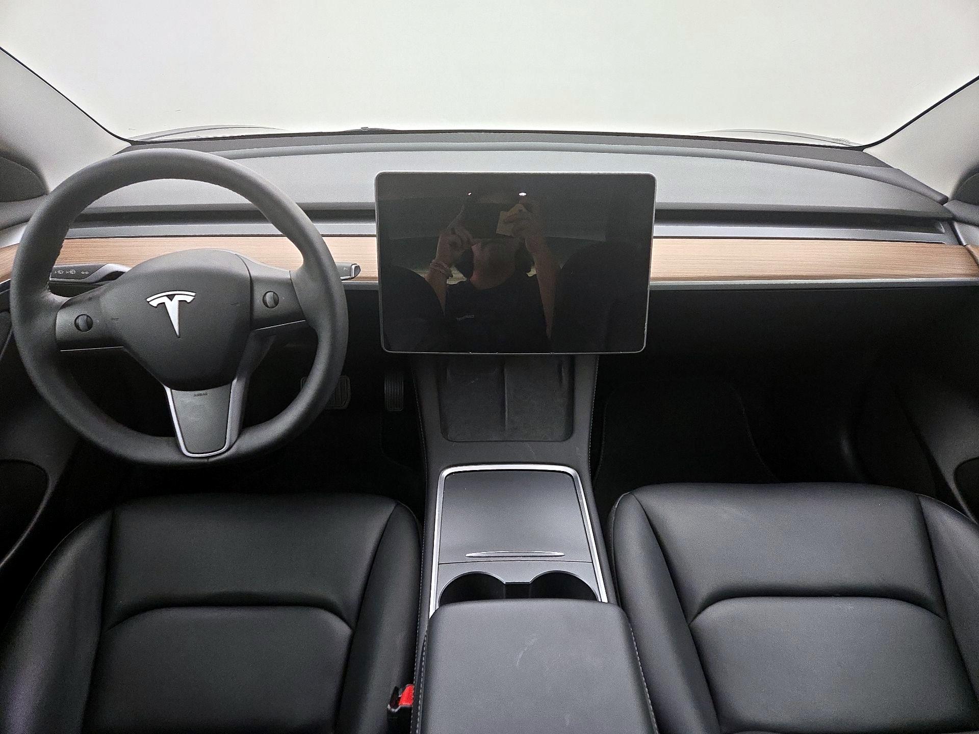Thumbnail: 2023 Tesla Model 3 - 9