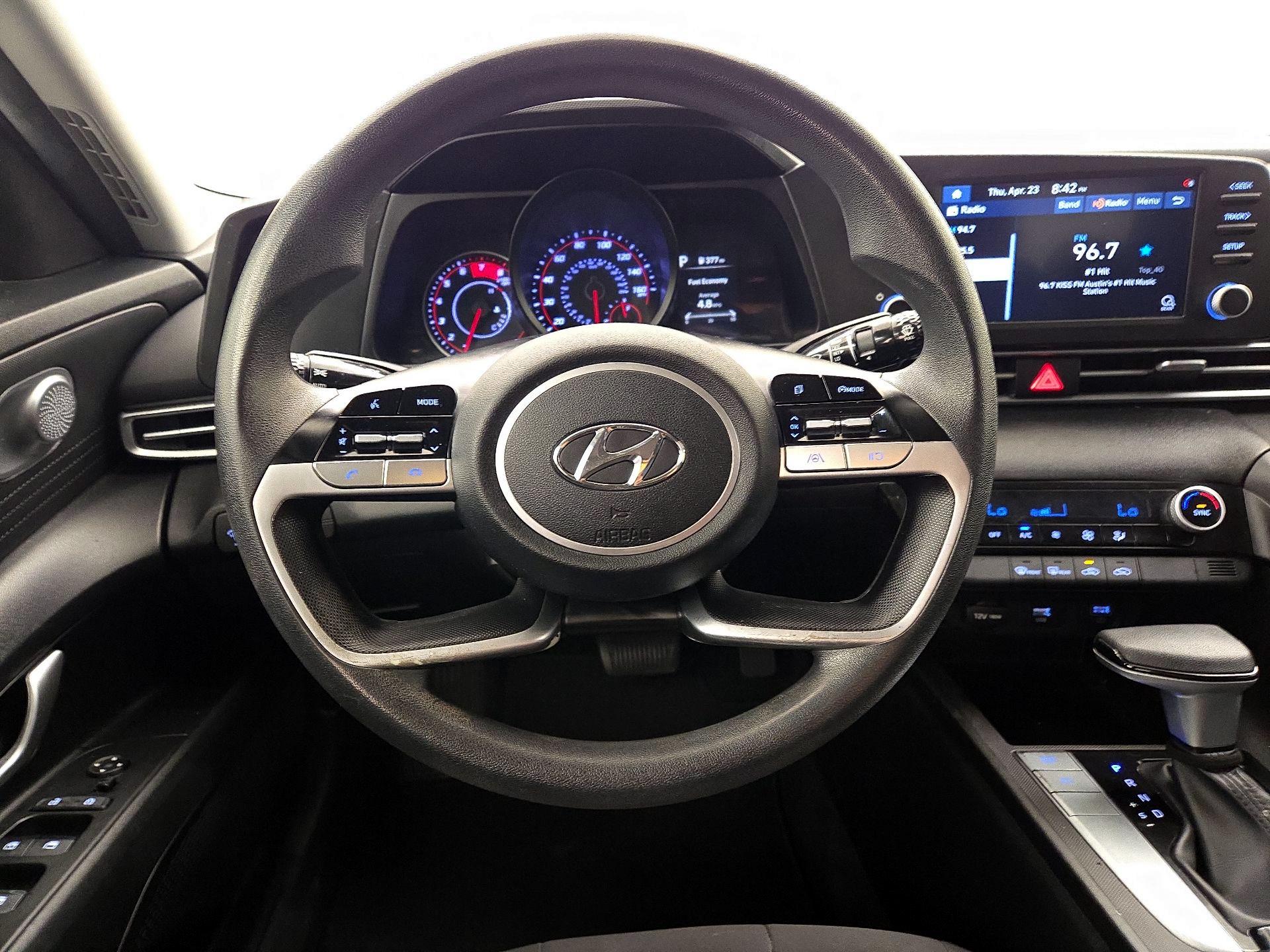 Thumbnail: 2021 Hyundai Elantra - 10