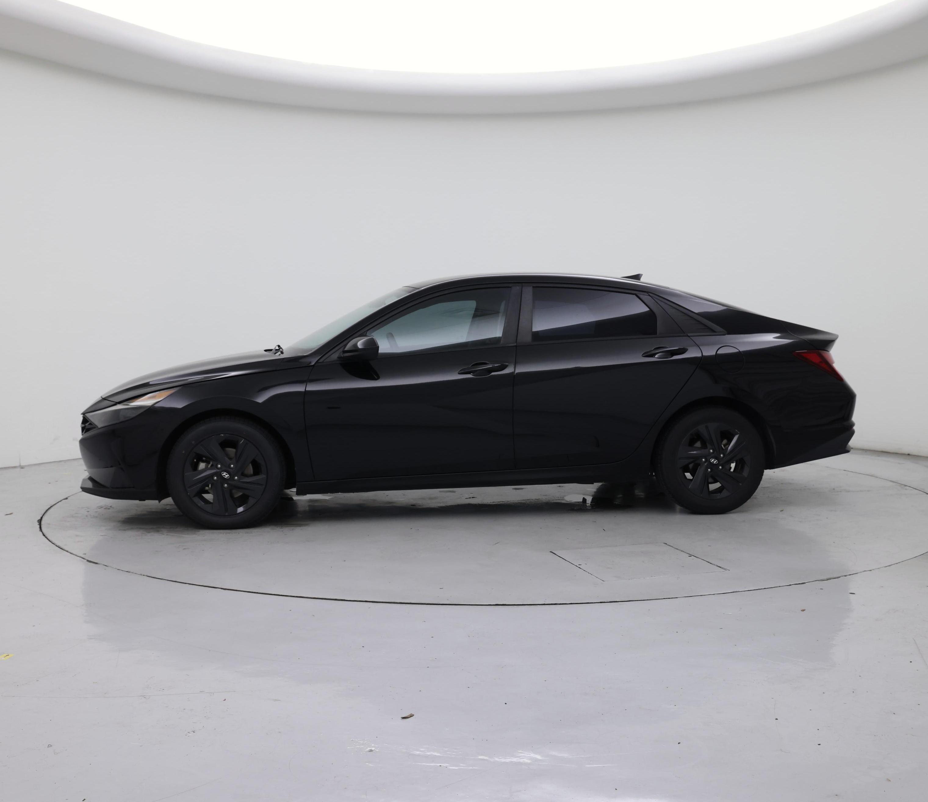 Thumbnail: 2021 Hyundai Elantra - 3