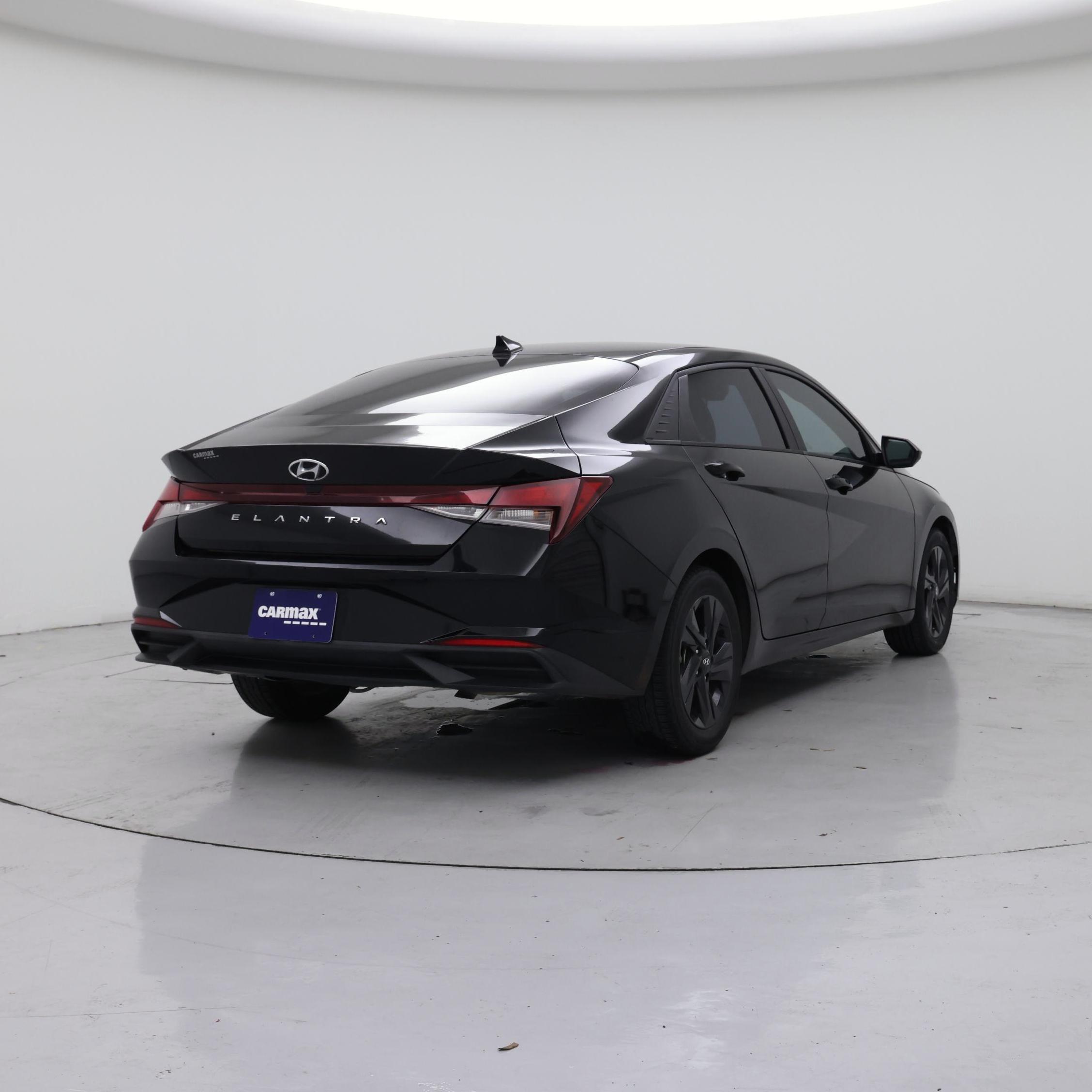Thumbnail: 2021 Hyundai Elantra - 8