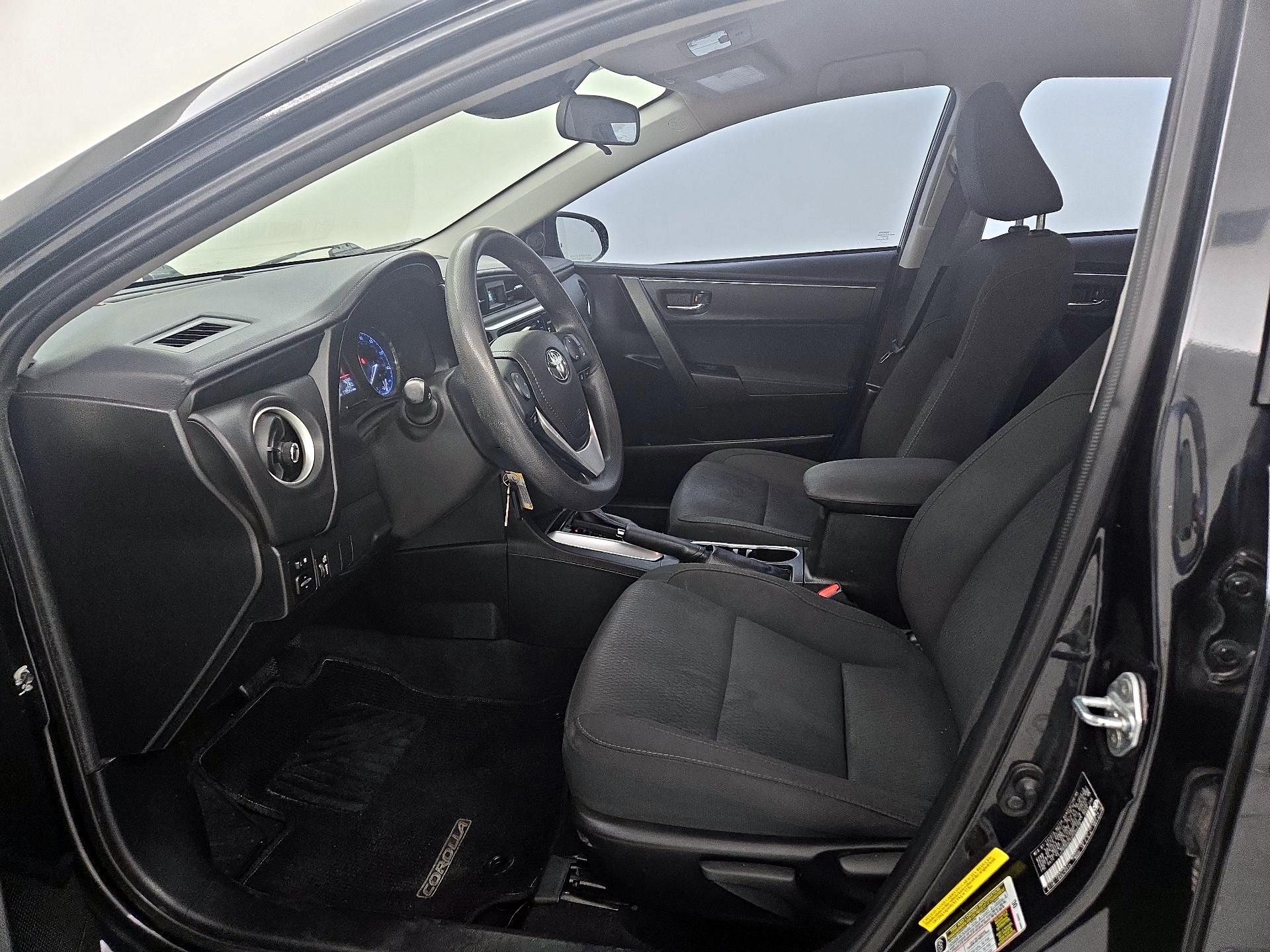 Thumbnail: 2017 Toyota Corolla - 11