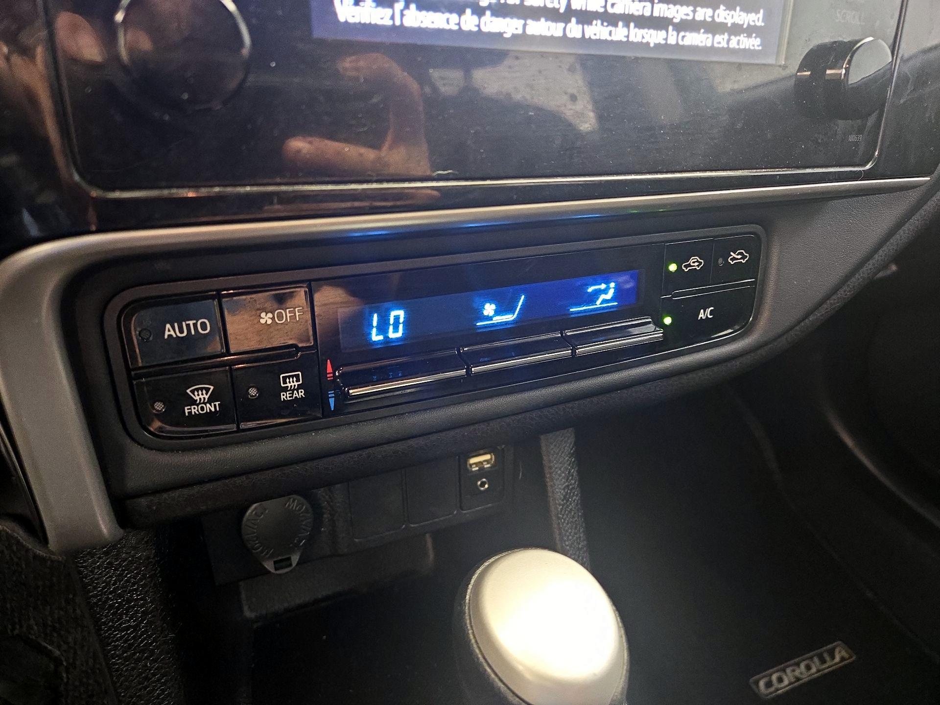 Thumbnail: 2017 Toyota Corolla - 16