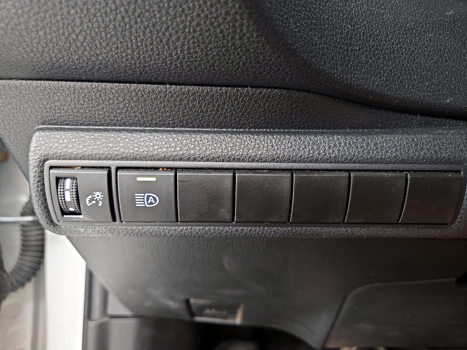 Thumbnail: 2020 Toyota Corolla - 13