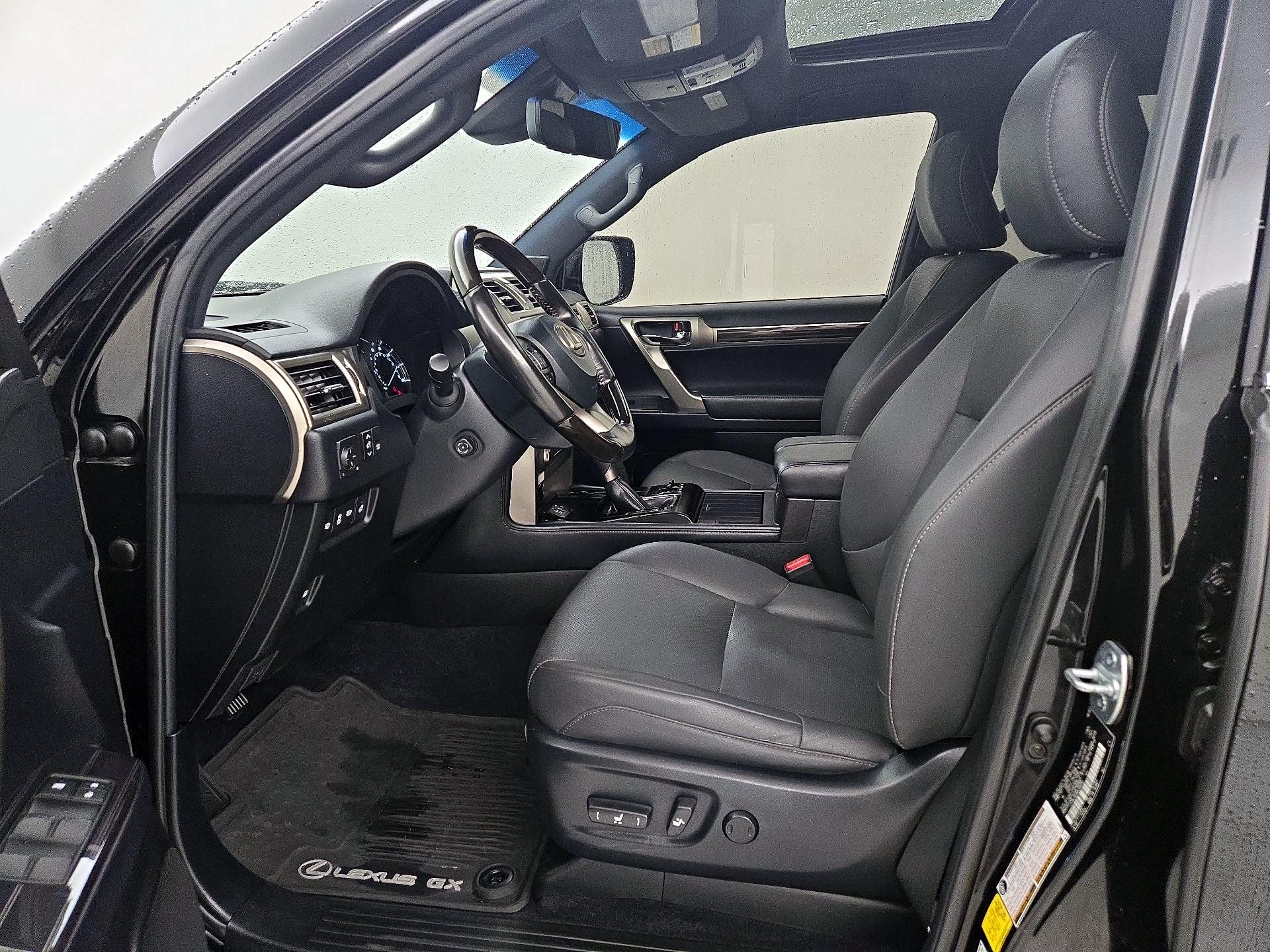 Thumbnail: 2021 Lexus GX - 11